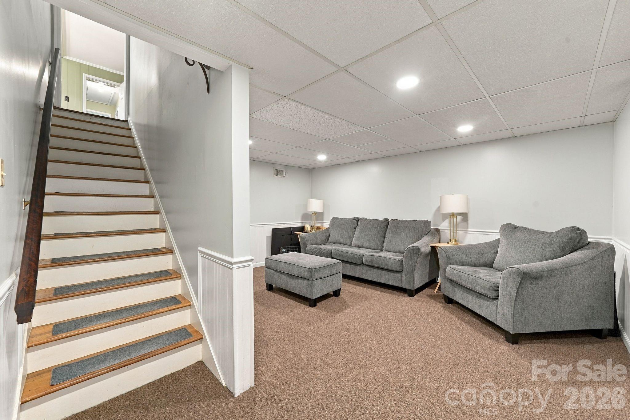 912 Tally Ho Court