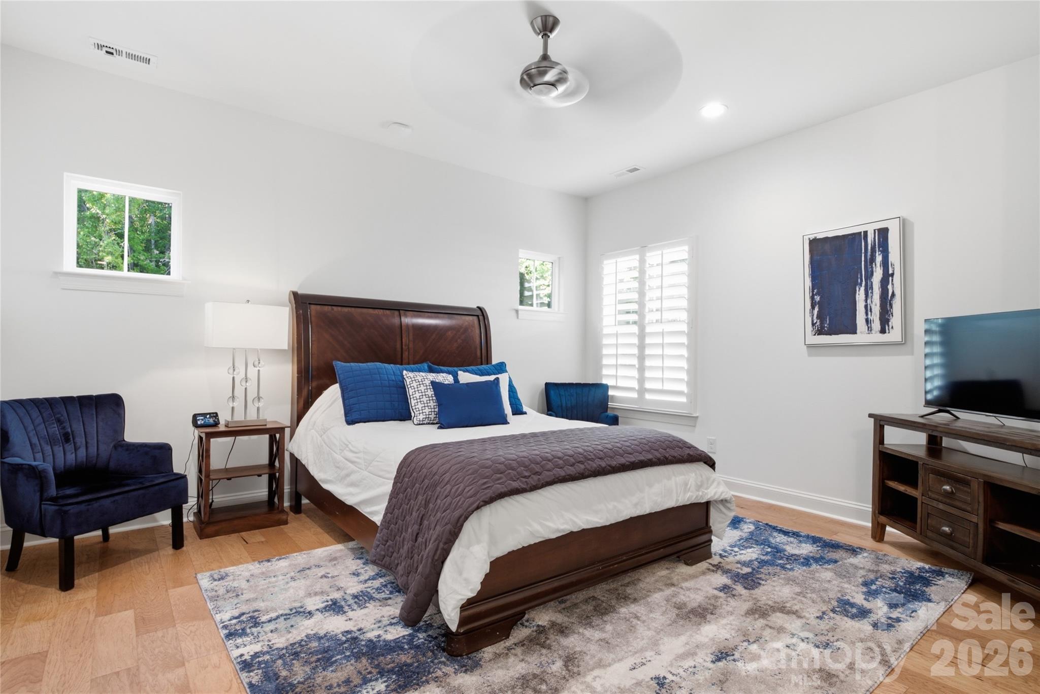 6068 Holden Court
