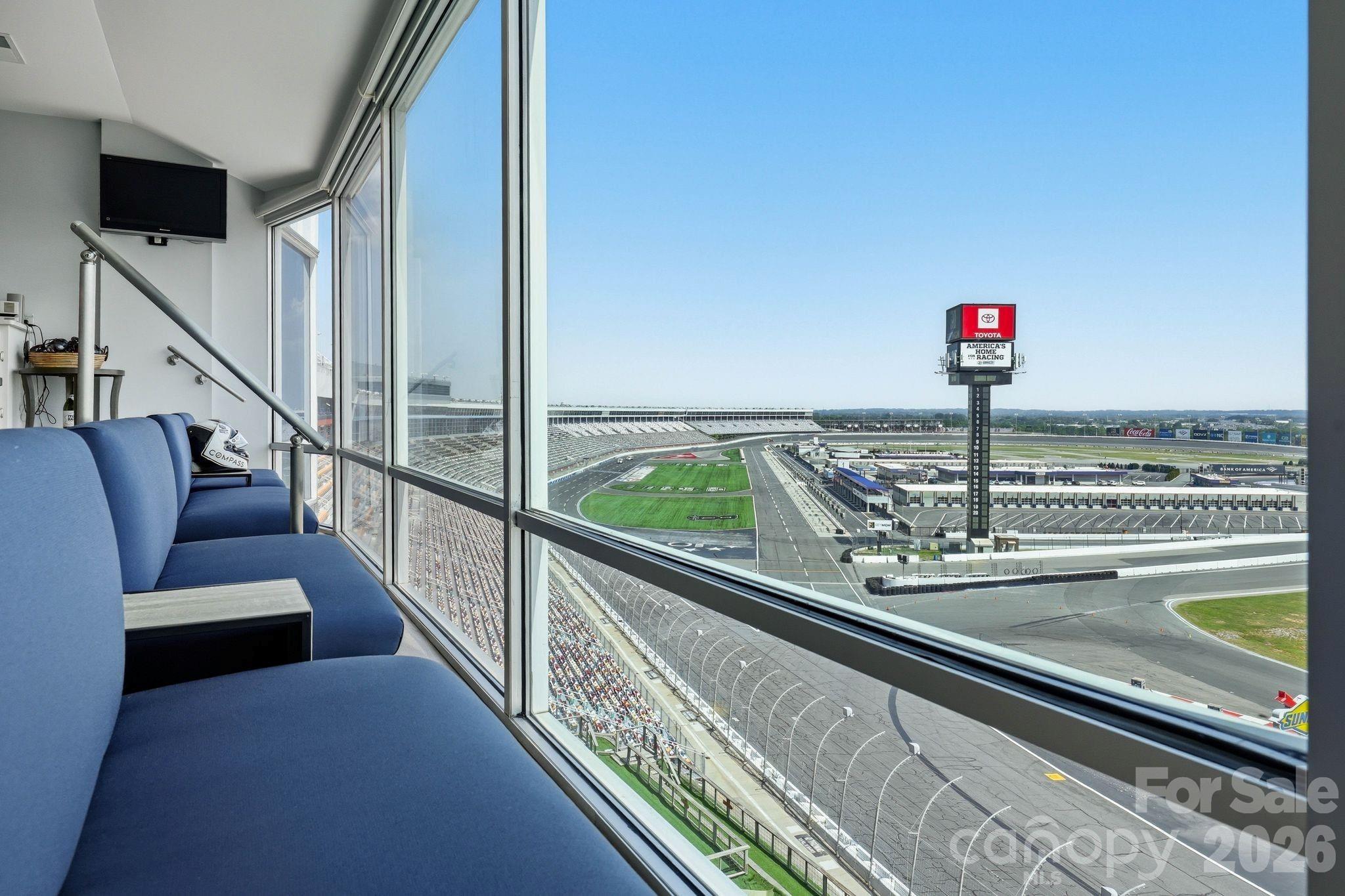 4721 Morehead Road Unit: 202