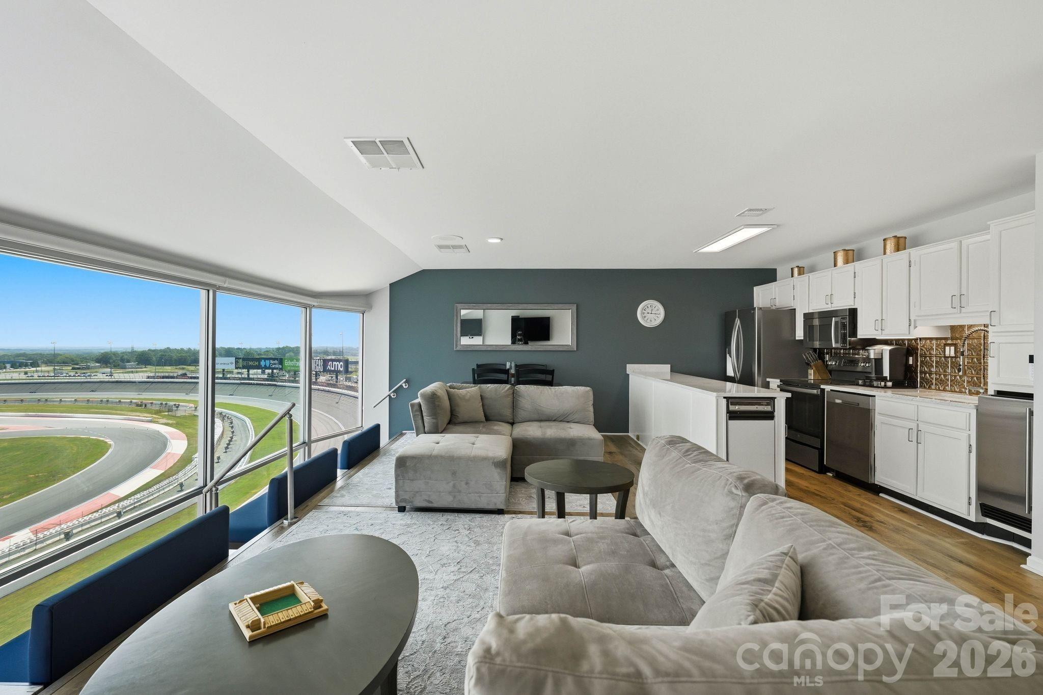 4721 Morehead Road Unit: 202