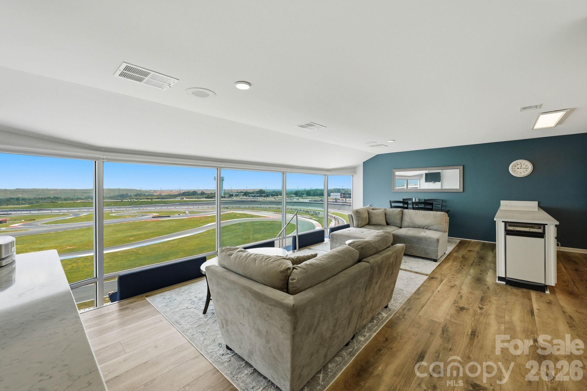 4721 Morehead Road Unit: 202
