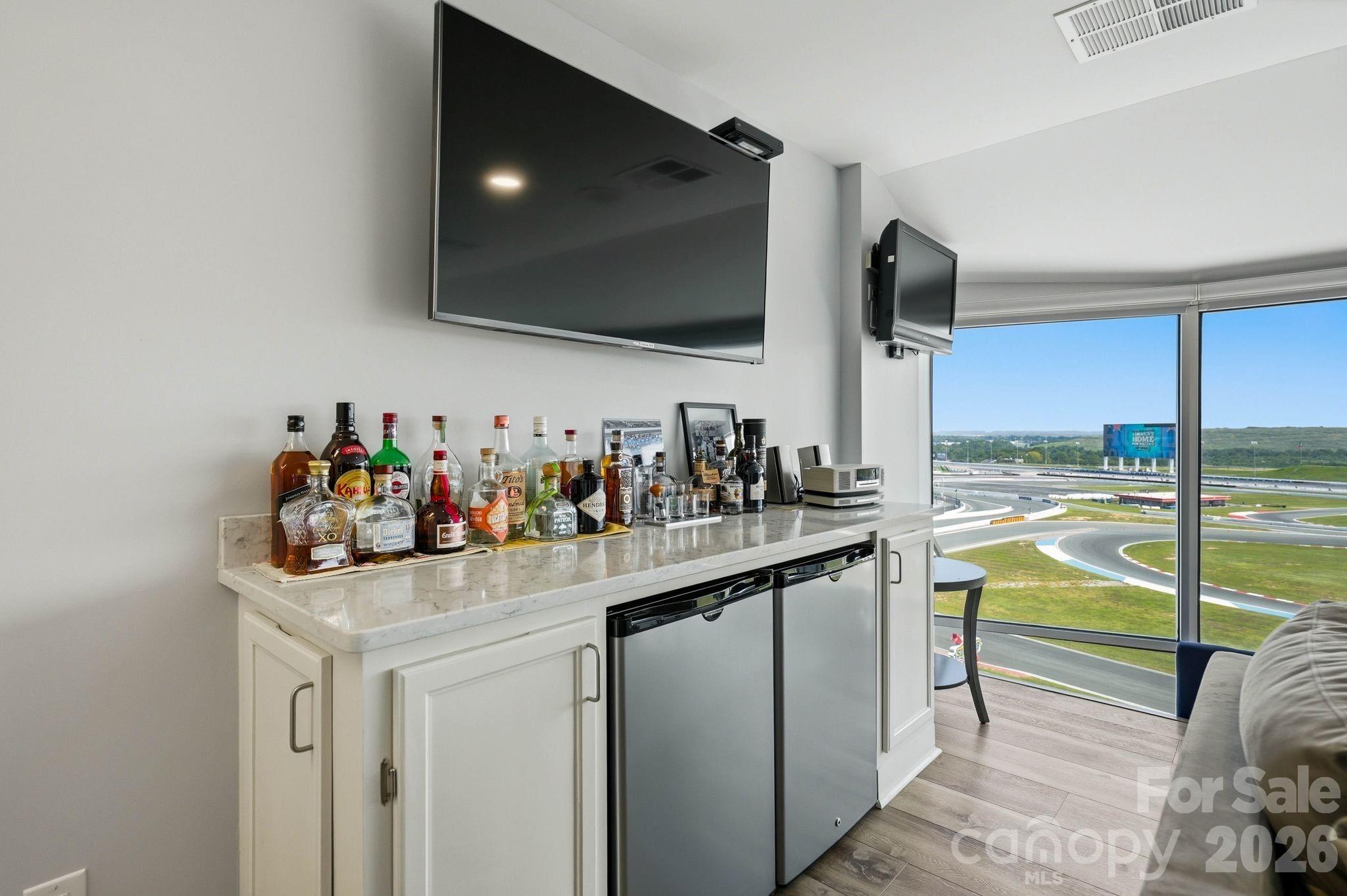 4721 Morehead Road Unit: 202