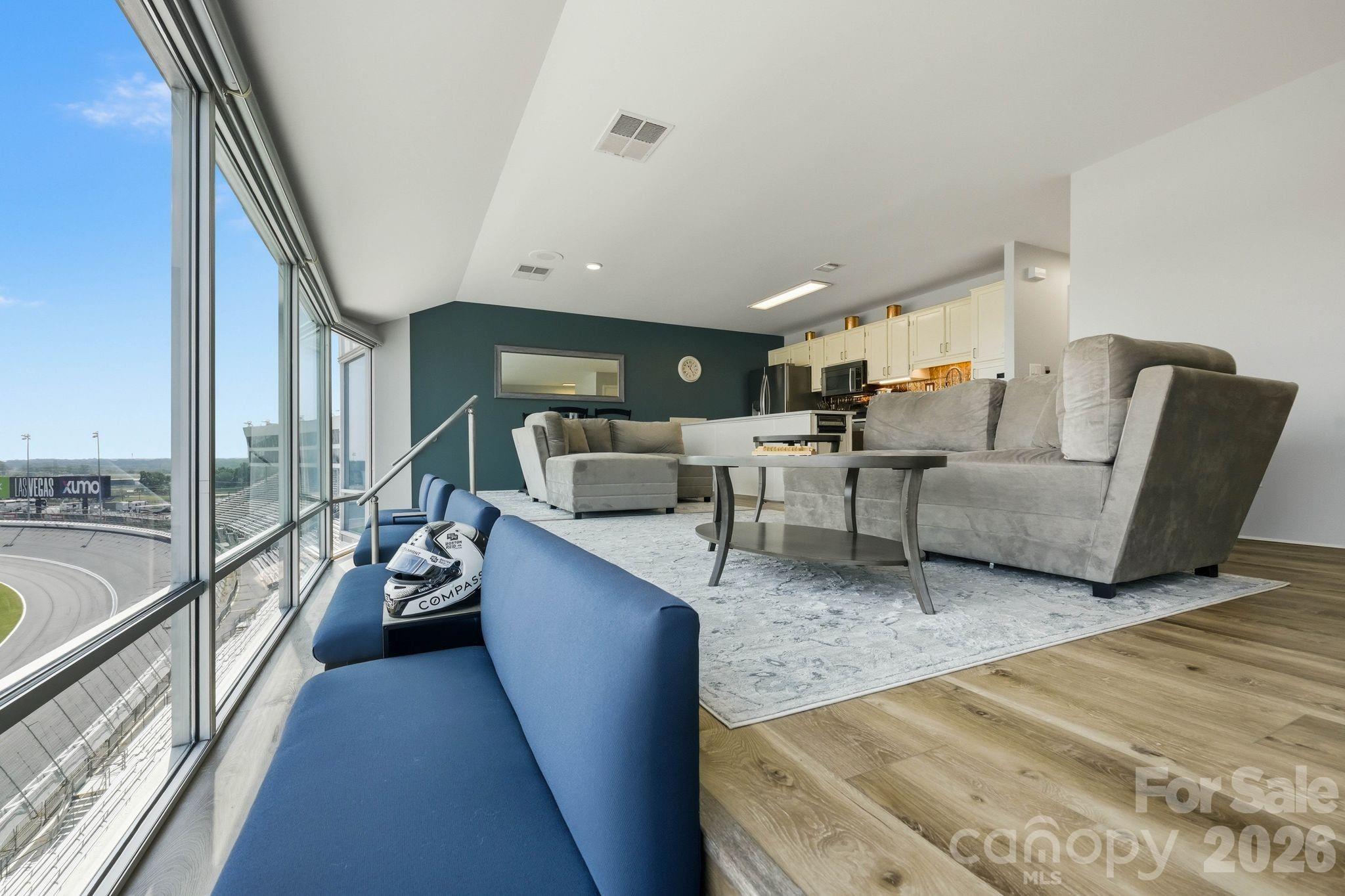 4721 Morehead Road Unit: 202
