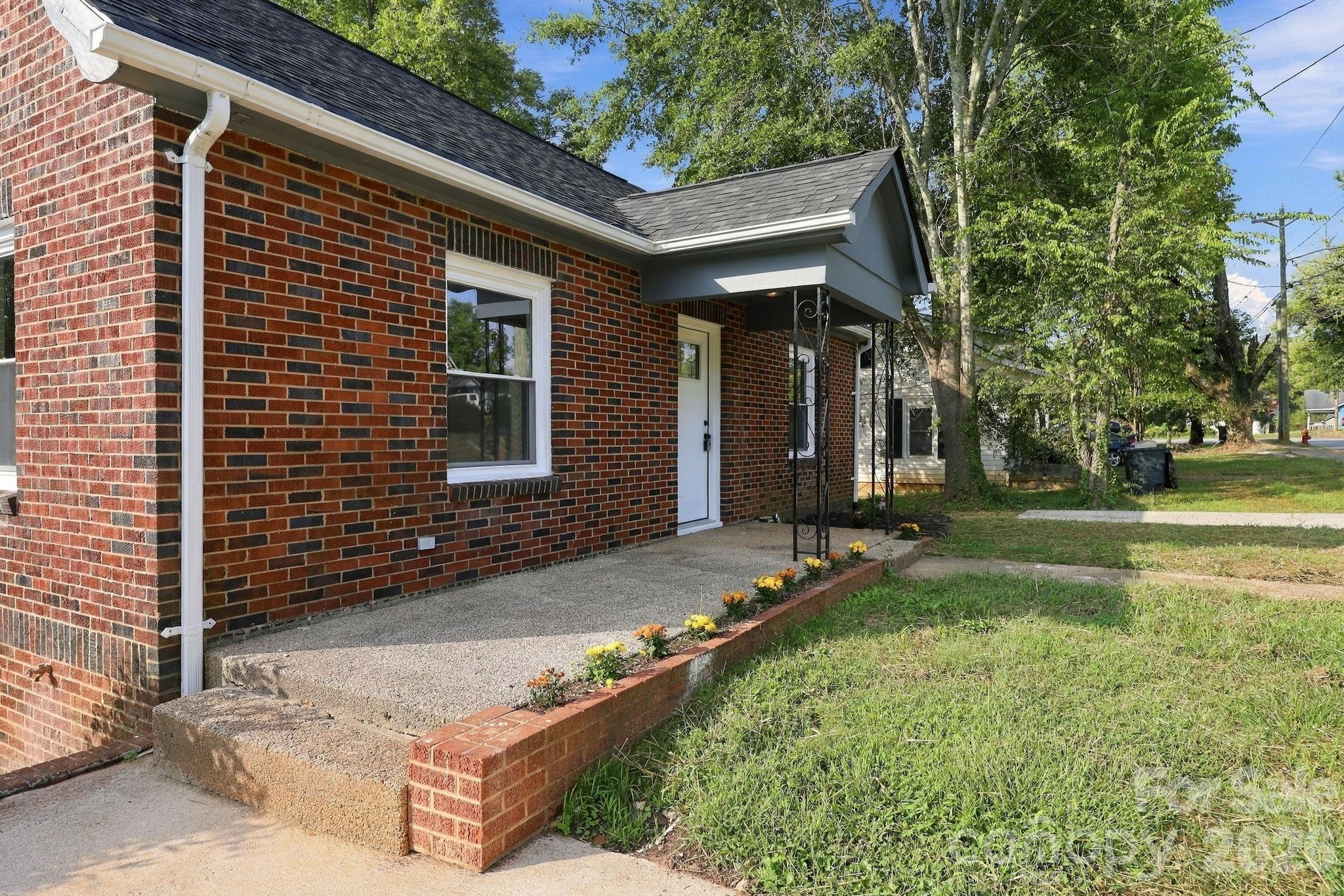 314 Rockyford Street