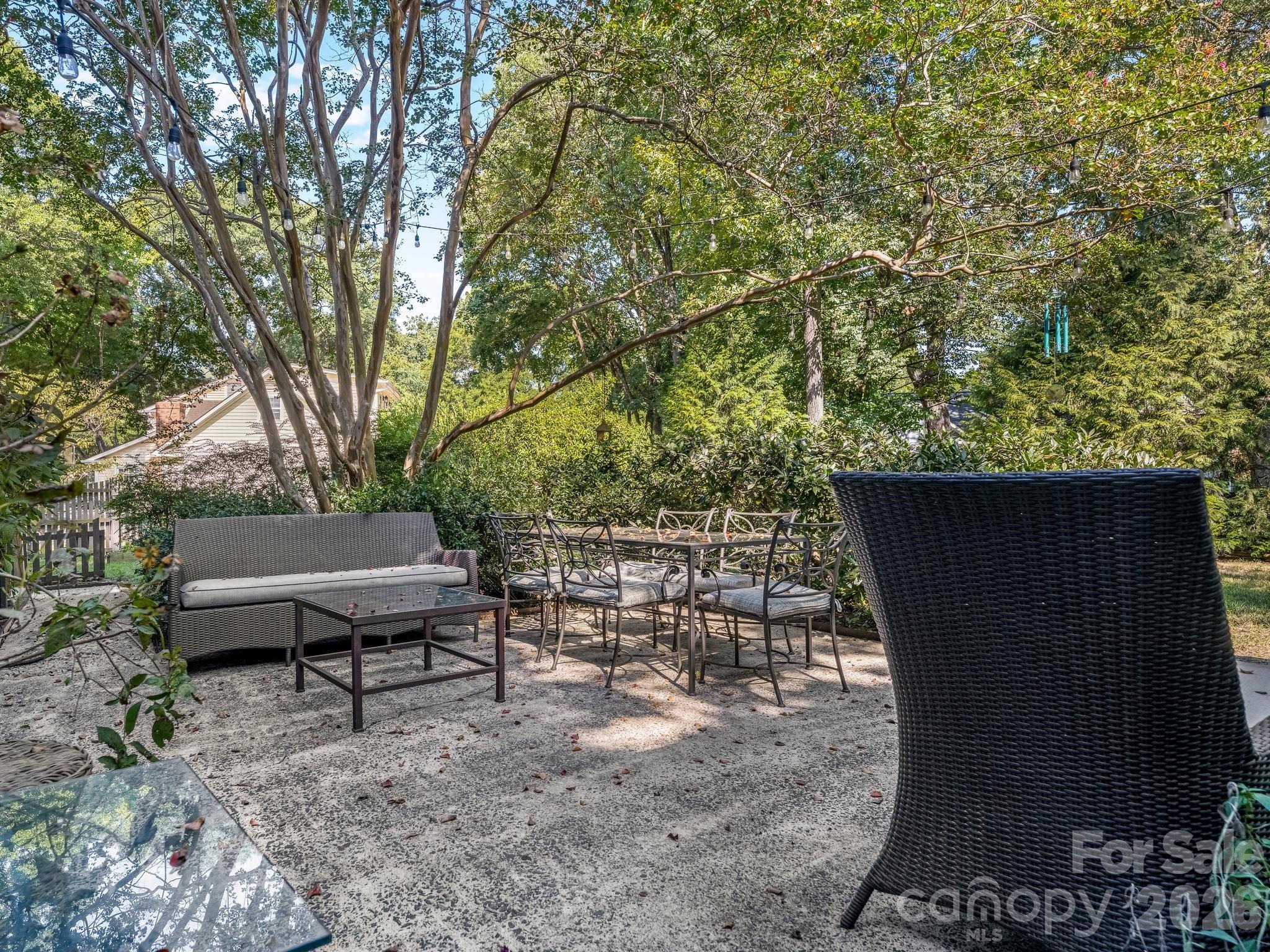 2516 Handley Place