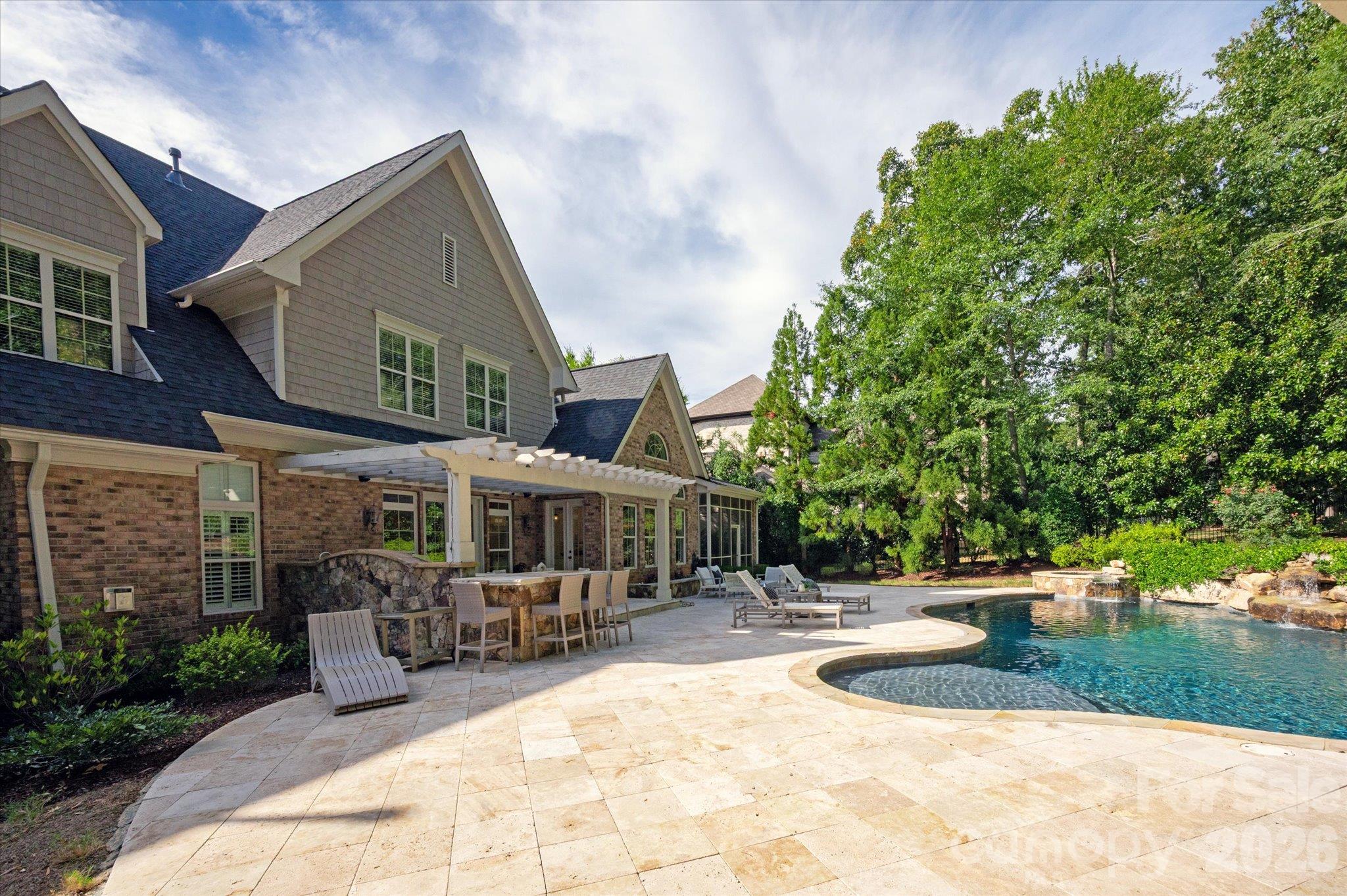1617 Lookout Circle
