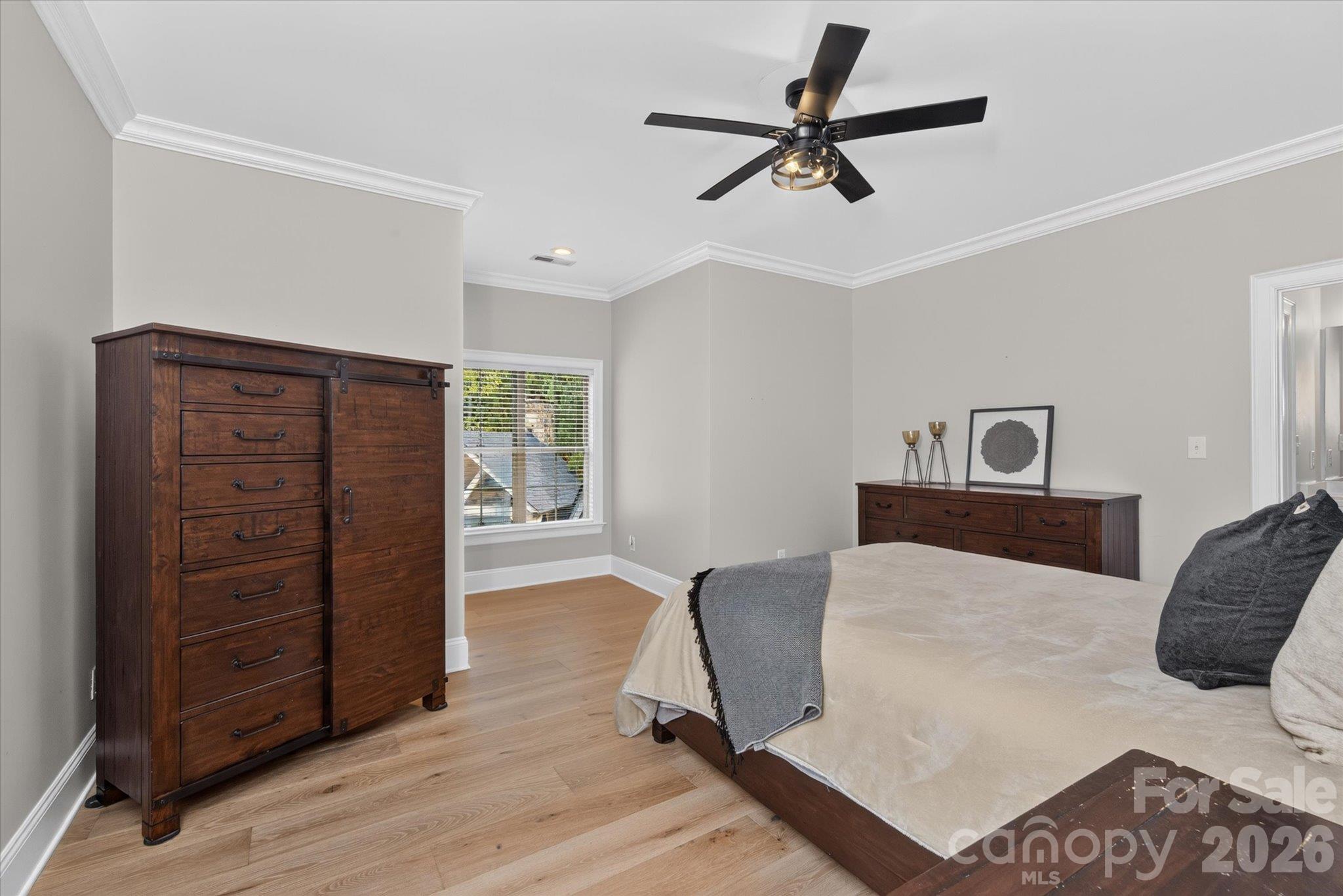1617 Lookout Circle