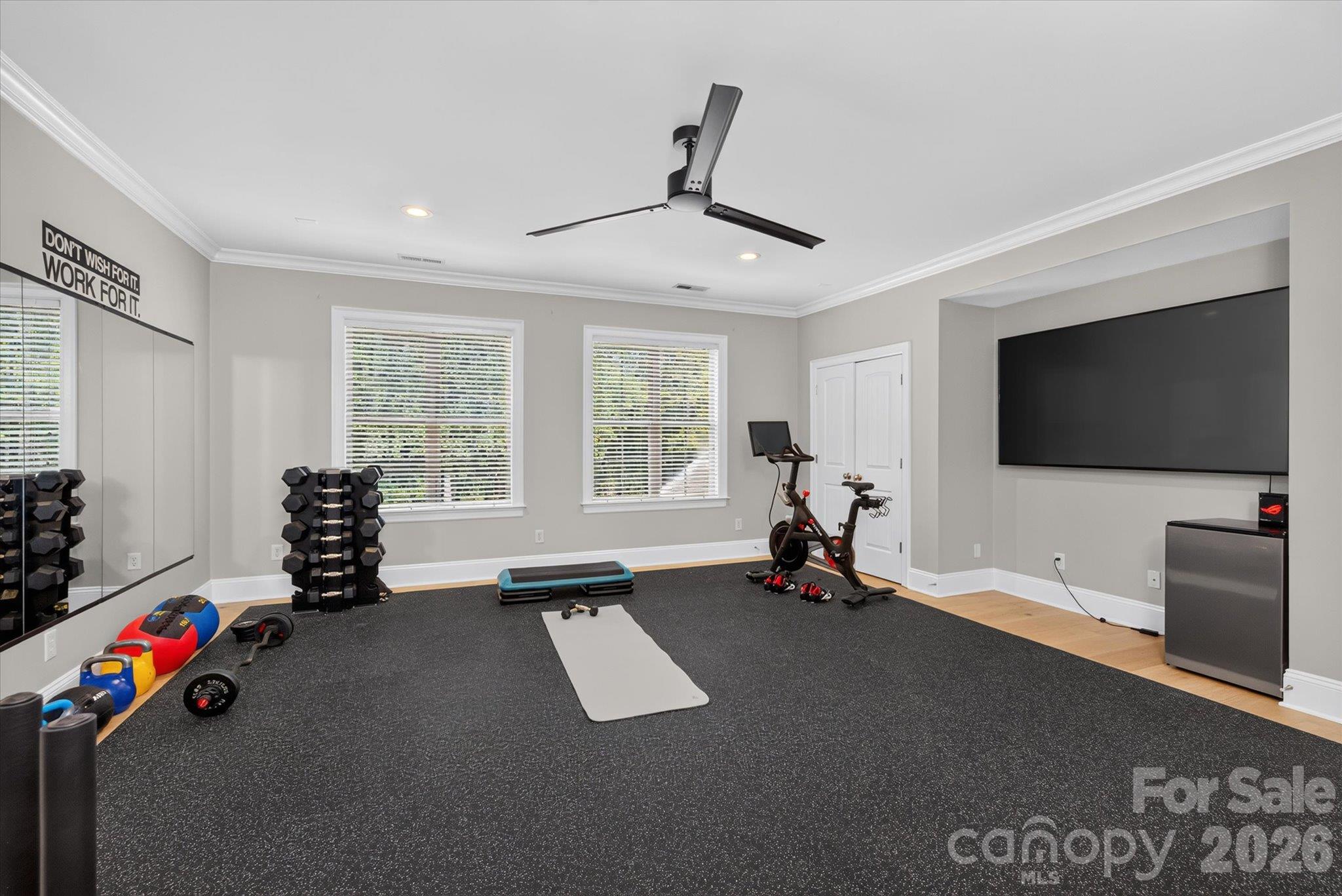 1617 Lookout Circle