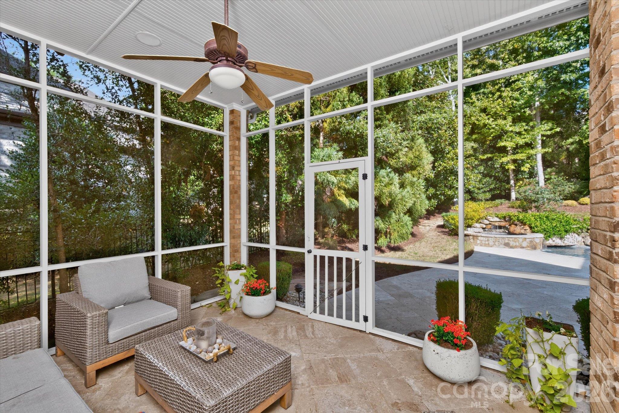 1617 Lookout Circle
