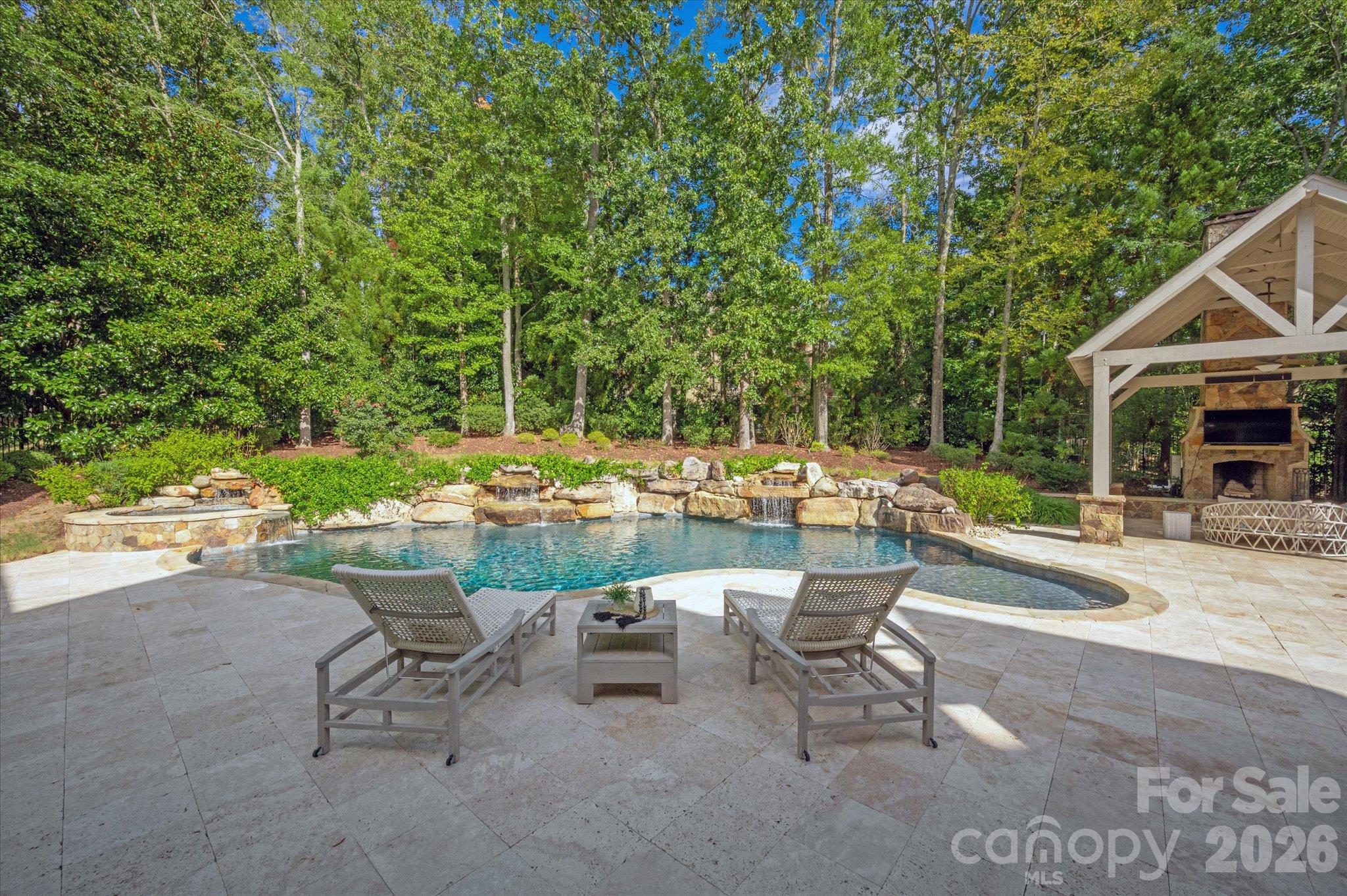 1617 Lookout Circle