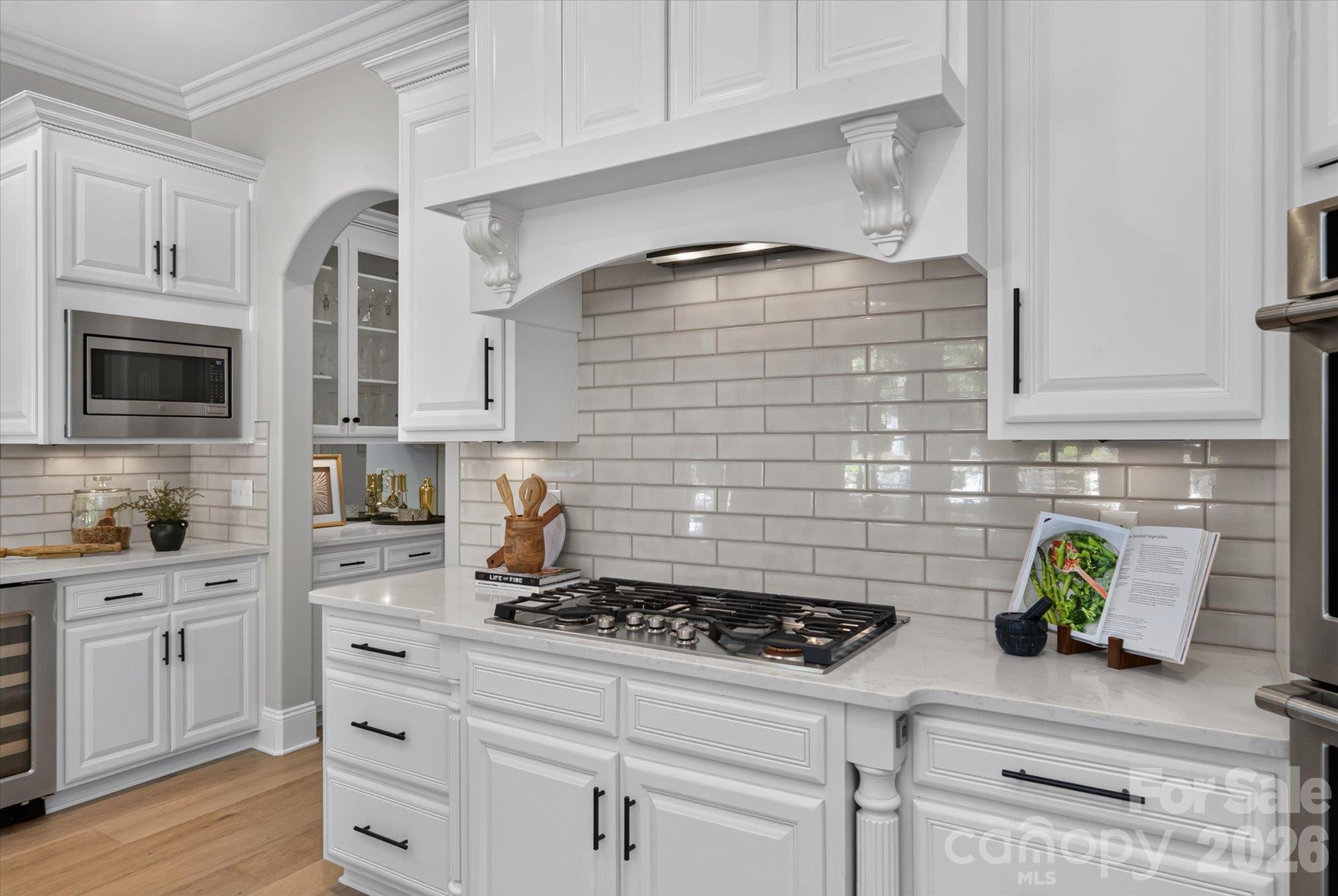 1617 Lookout Circle