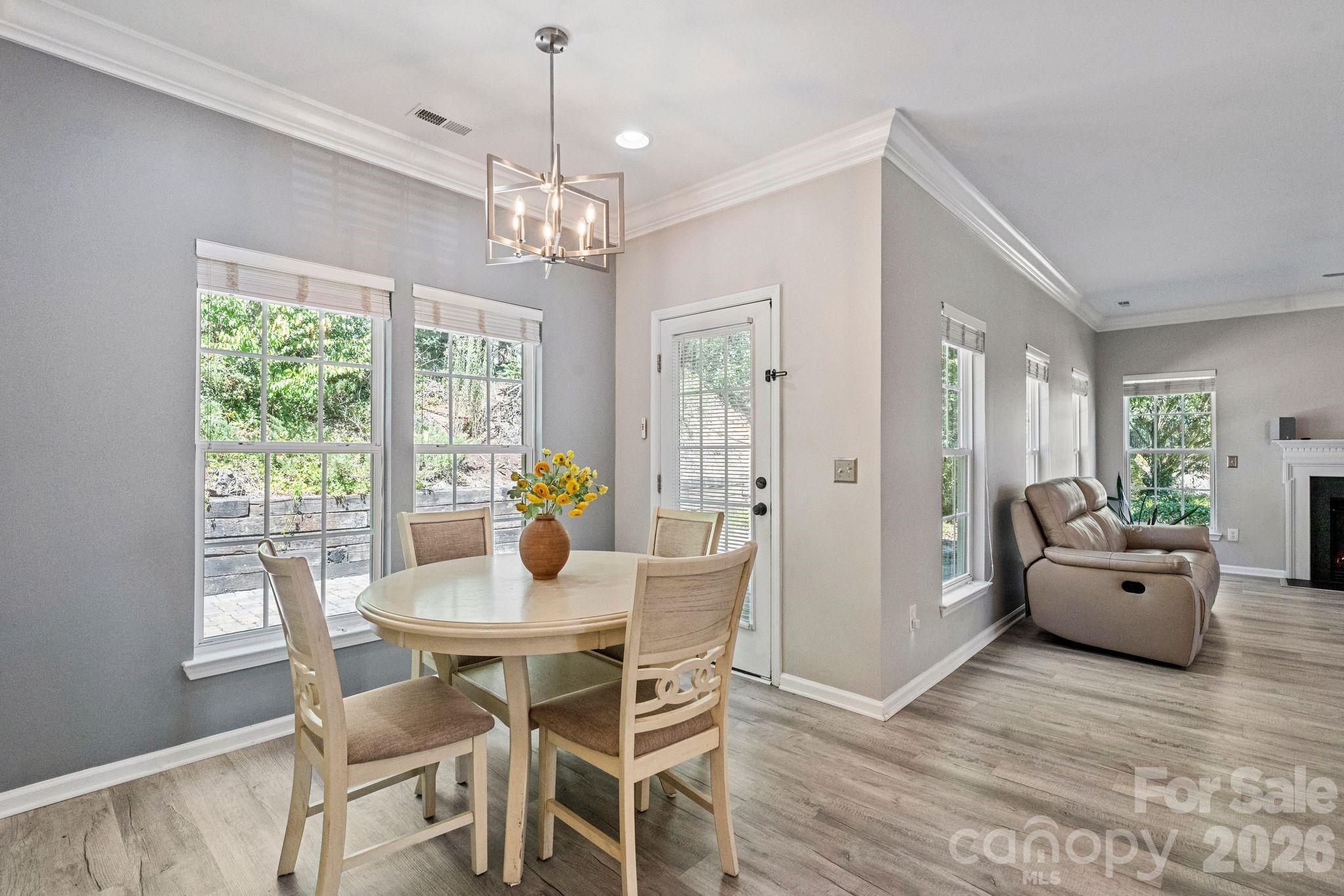 7702 Antique Circle