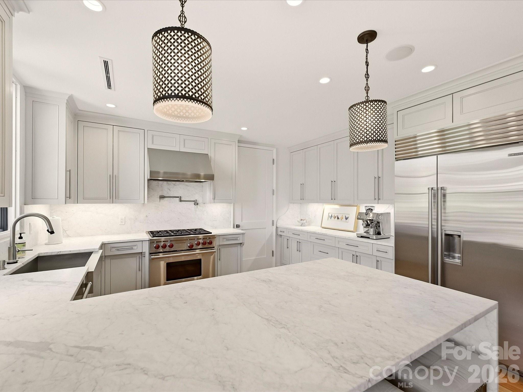 1333 Queens Road Unit: C3