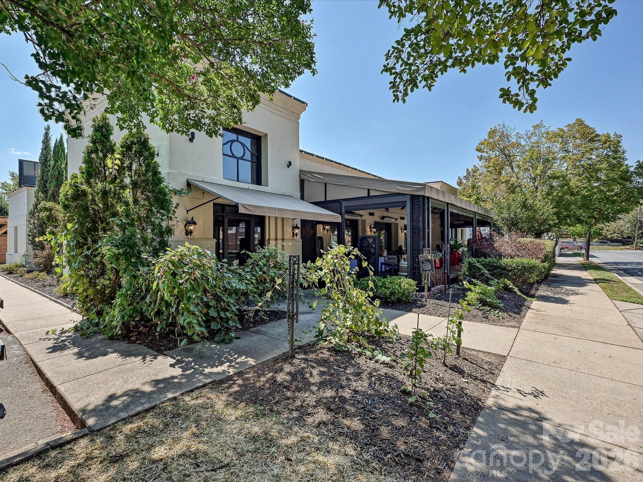 1333 Queens Road Unit: C3
