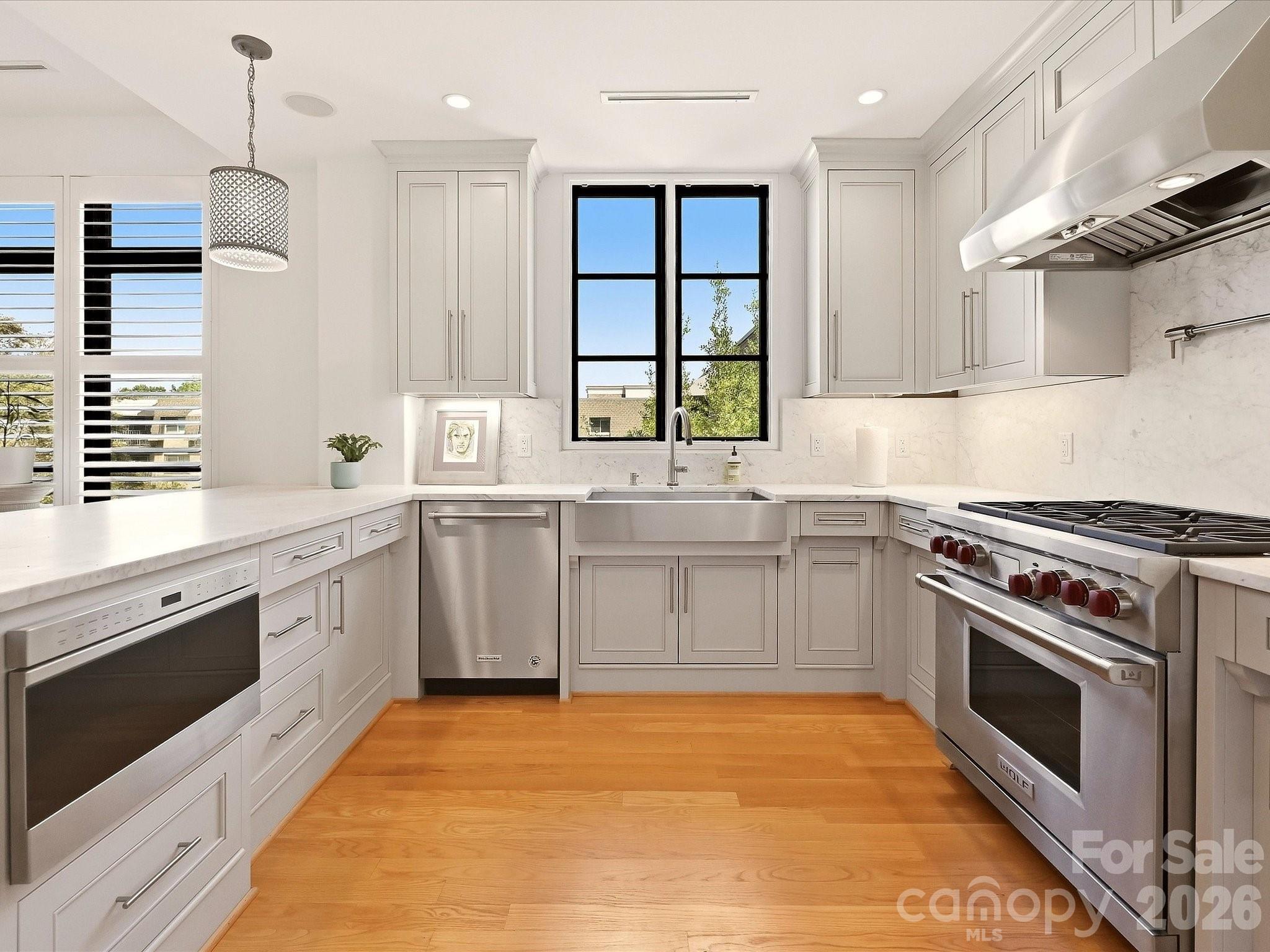 1333 Queens Road Unit: C3