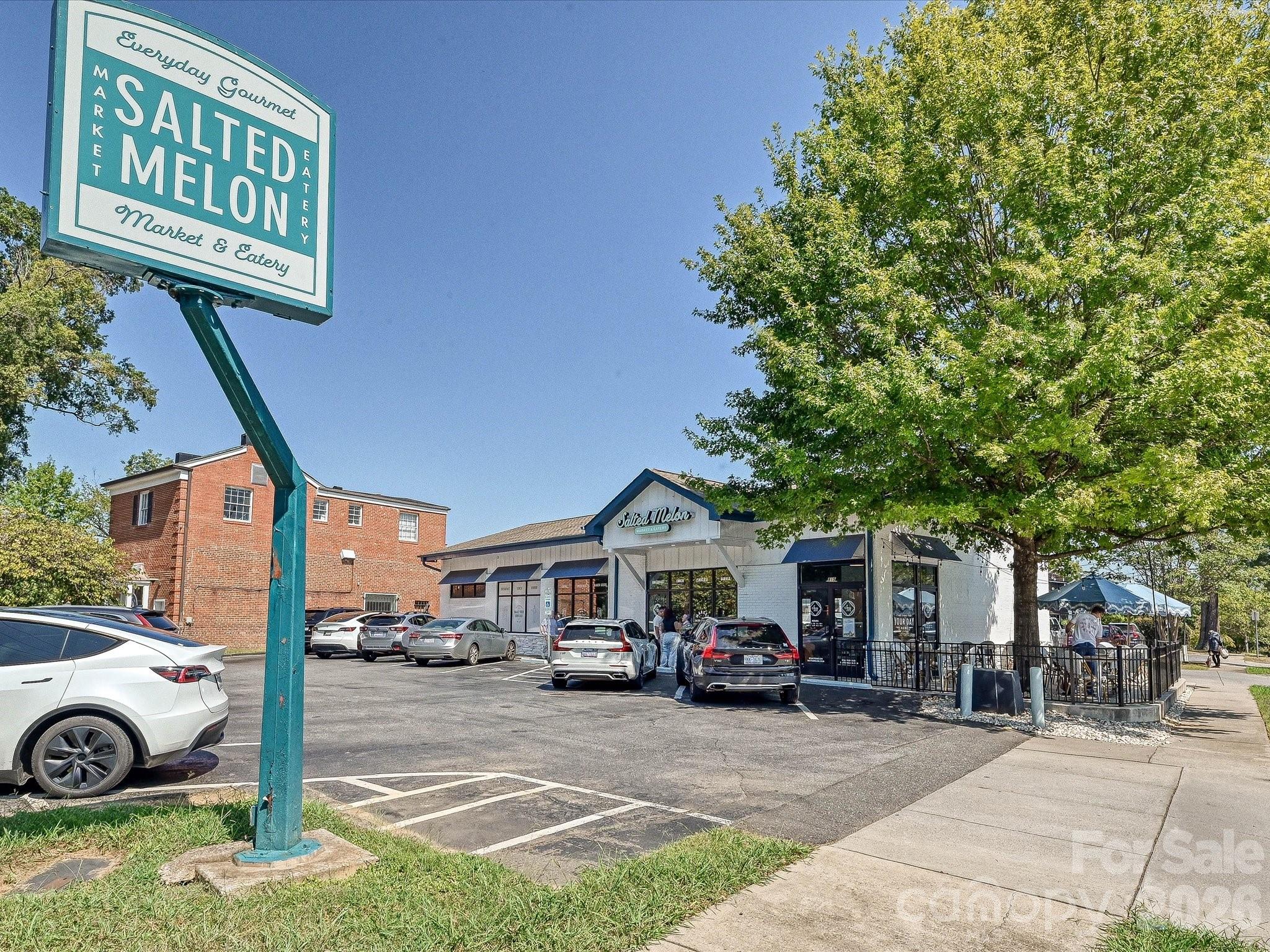 1333 Queens Road Unit: C3