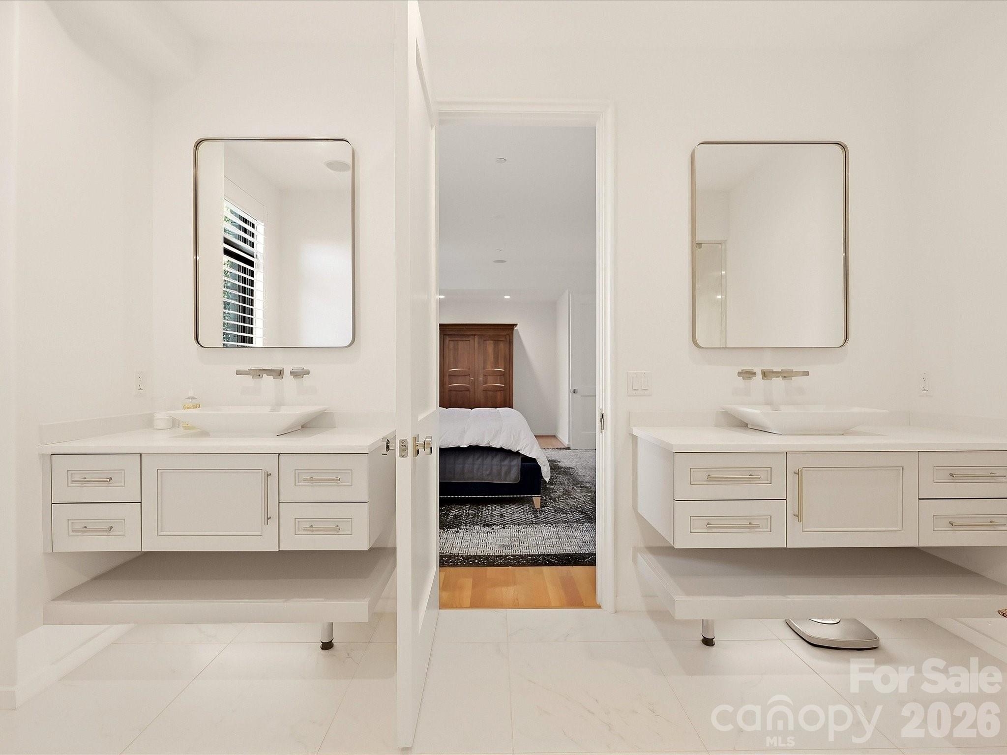 1333 Queens Road Unit: C3