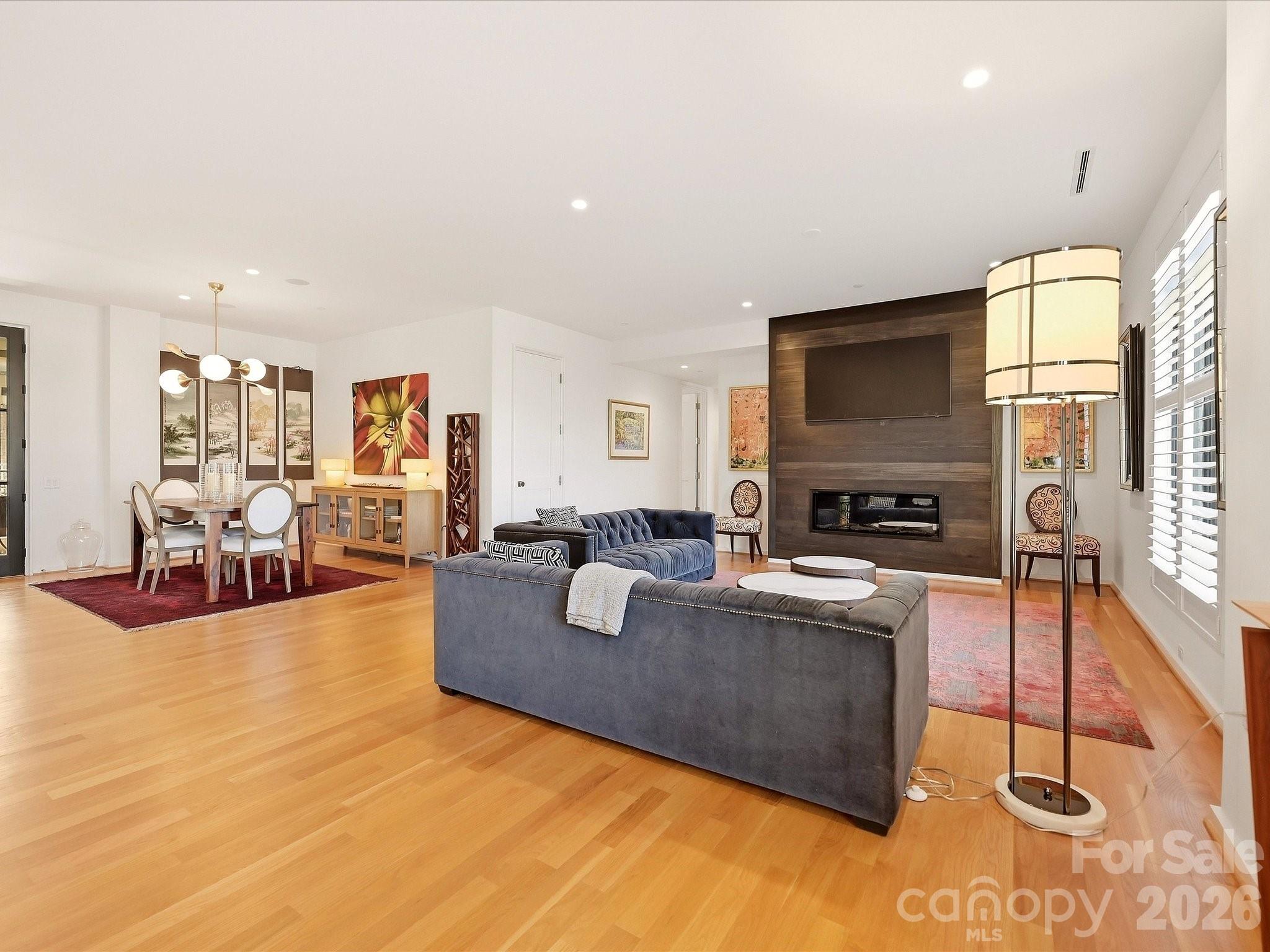 1333 Queens Road Unit: C3