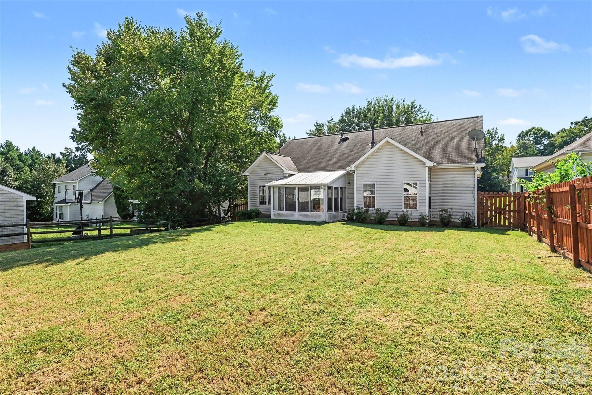 3618 Sipes Lane