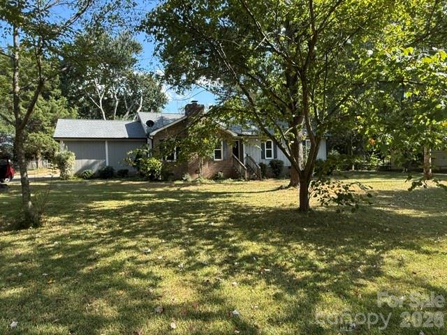 1011 Robin Lane