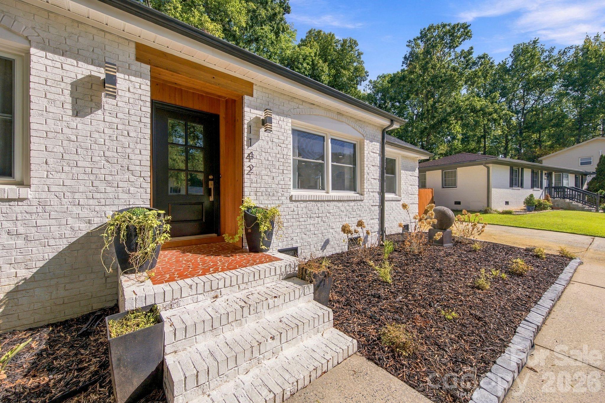 1142 Fox Run Drive