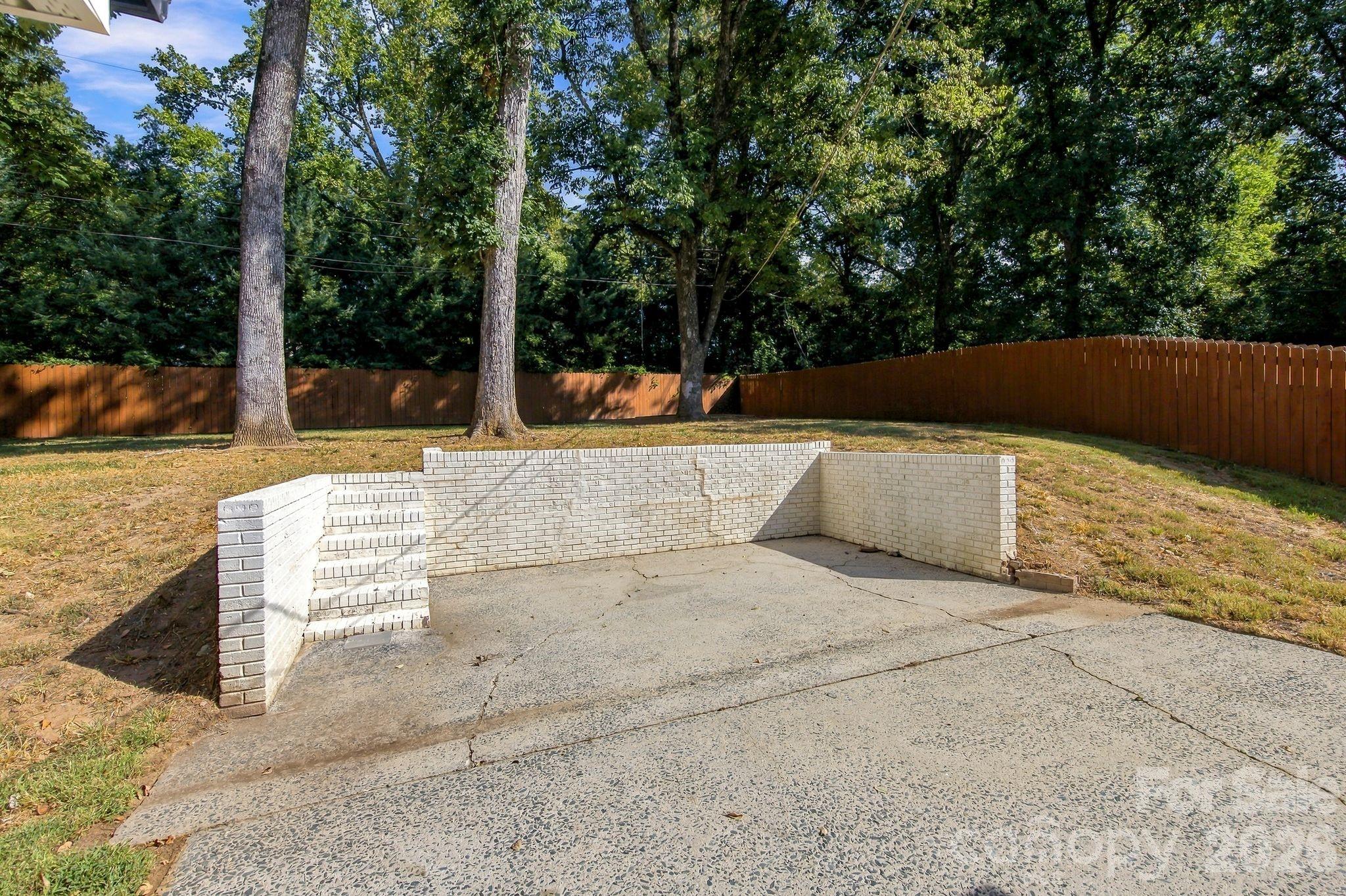 1142 Fox Run Drive