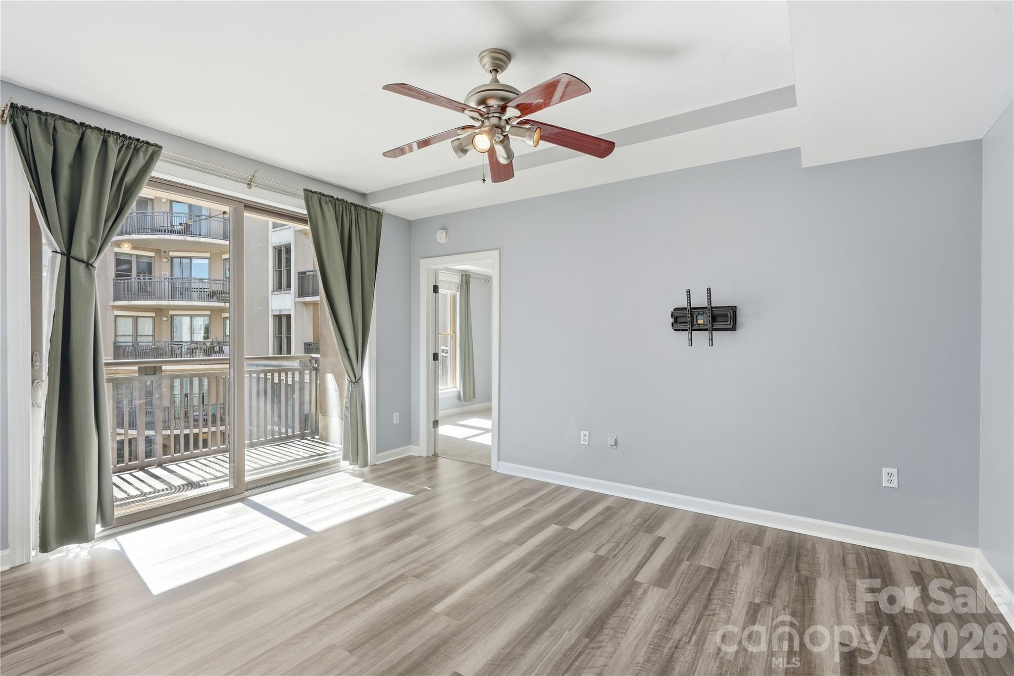 718 W Trade Street