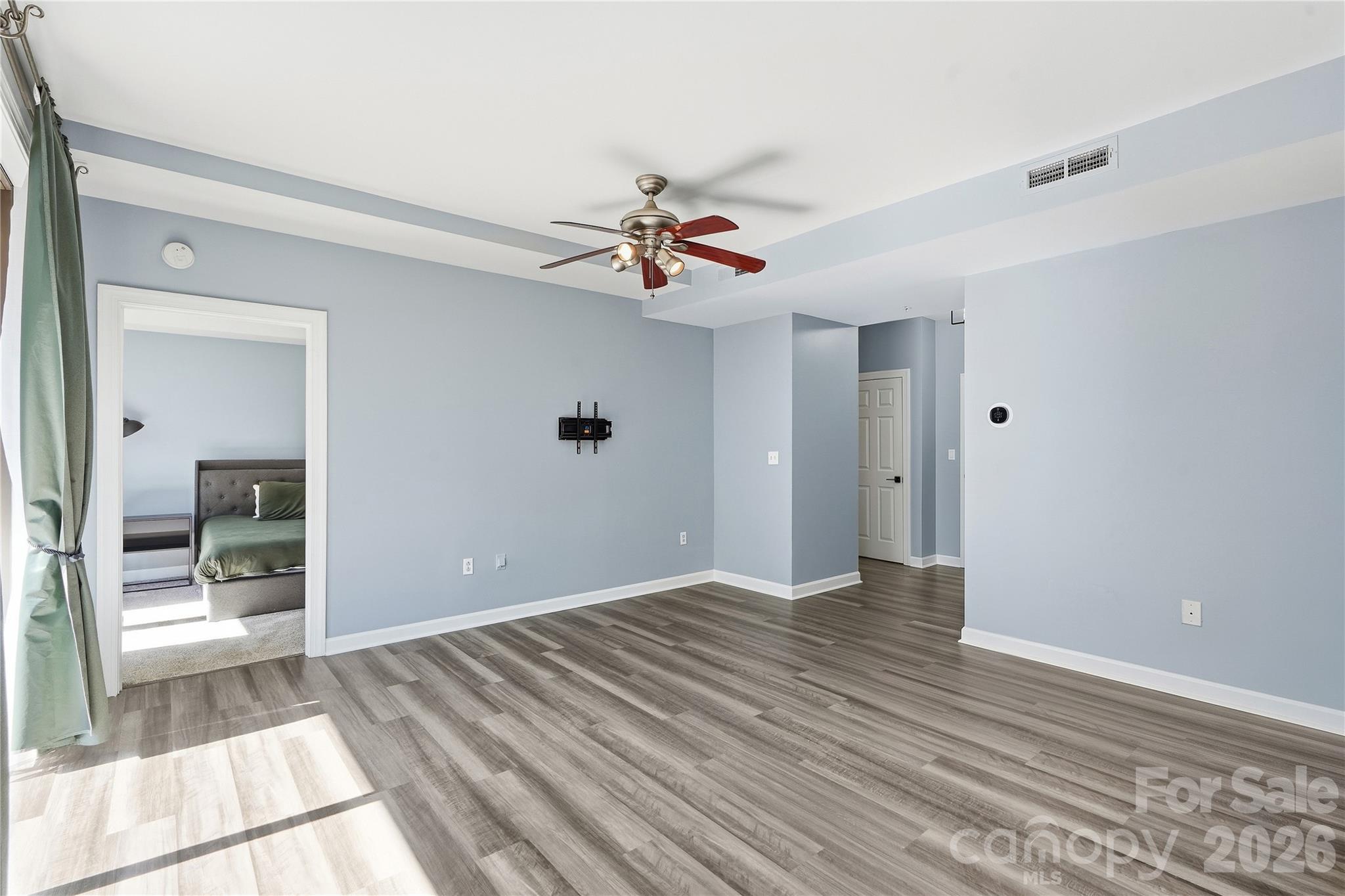 718 W Trade Street