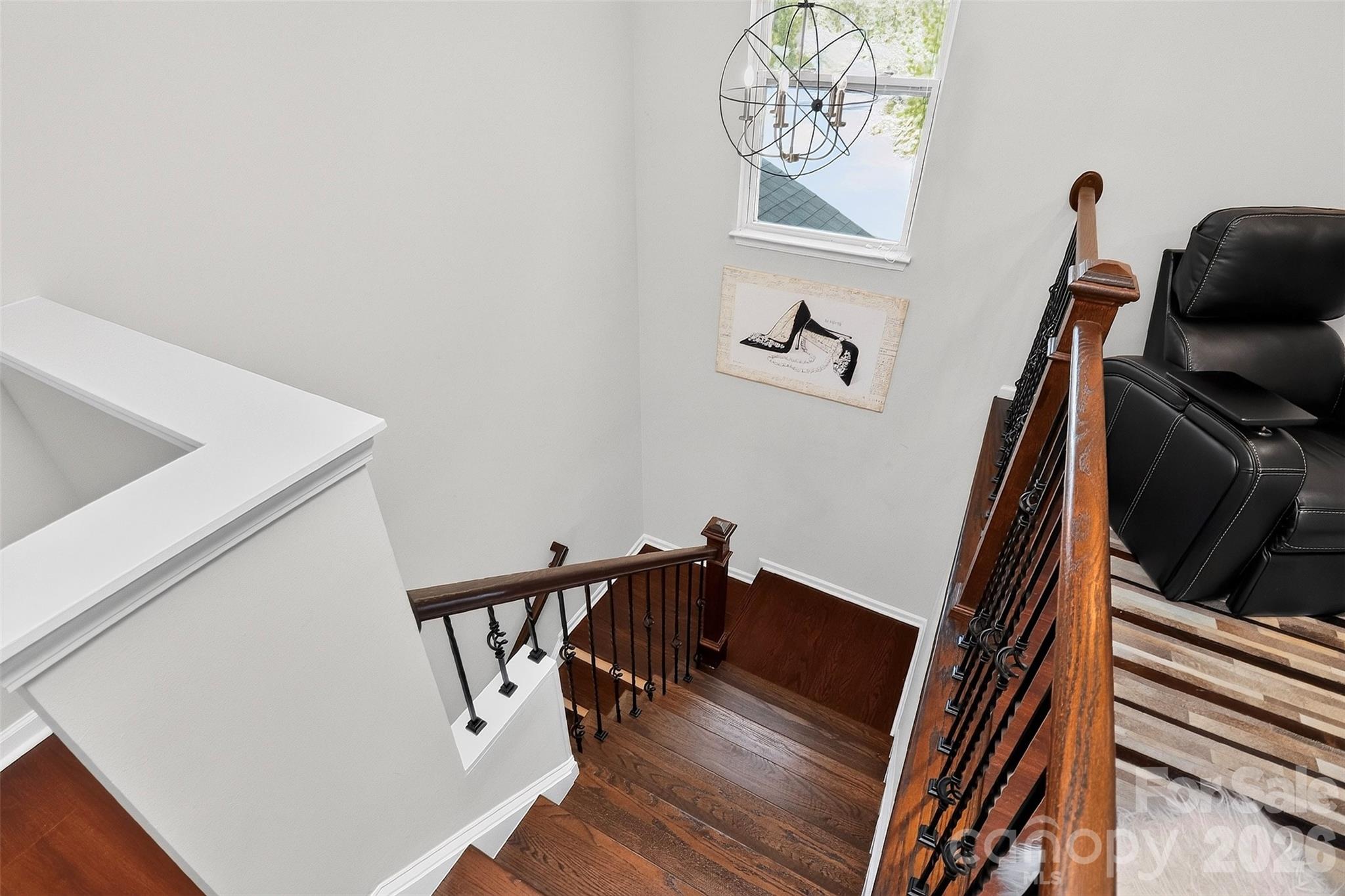 8122 Mossy Rock Road