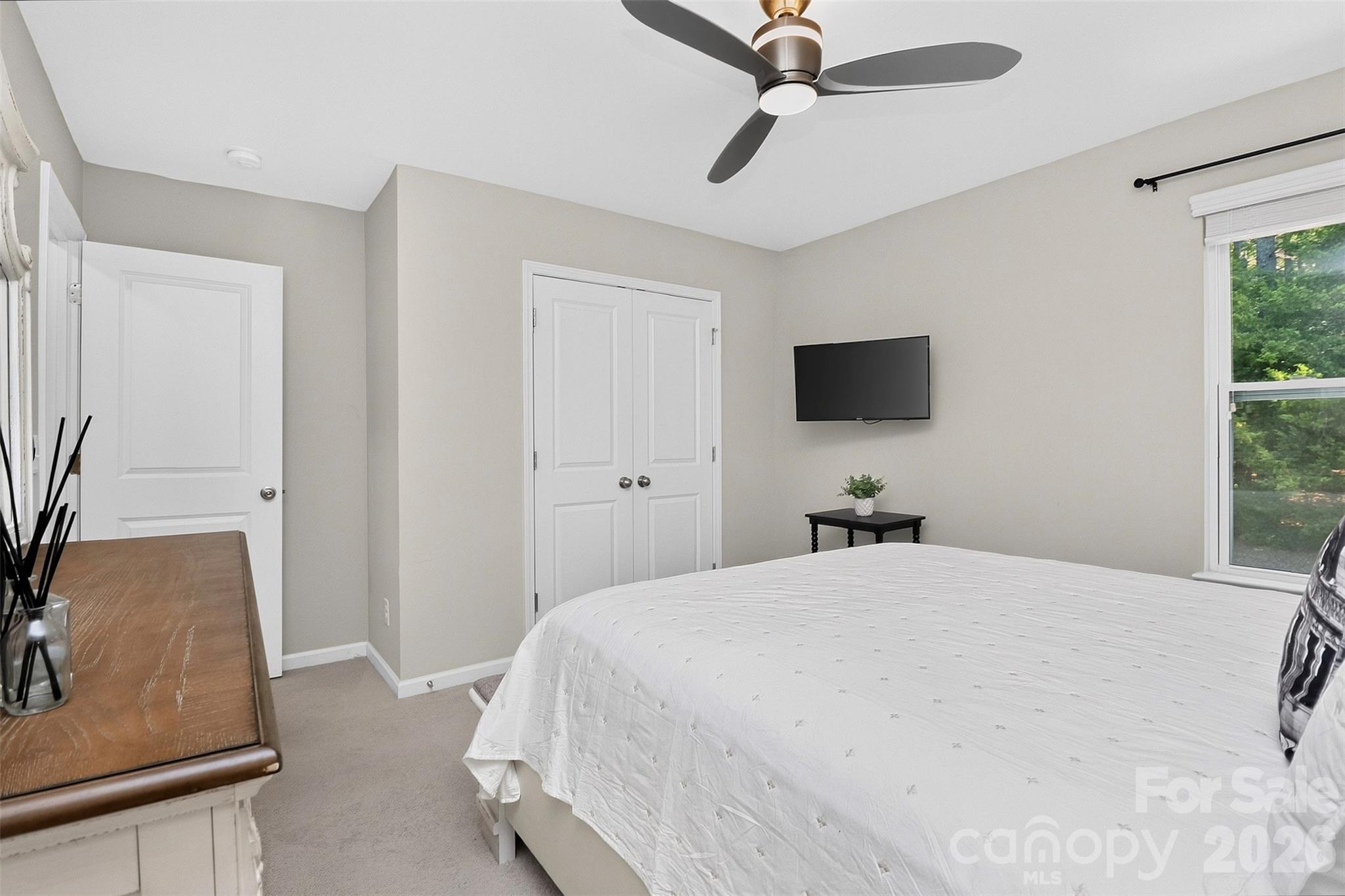 8122 Mossy Rock Road