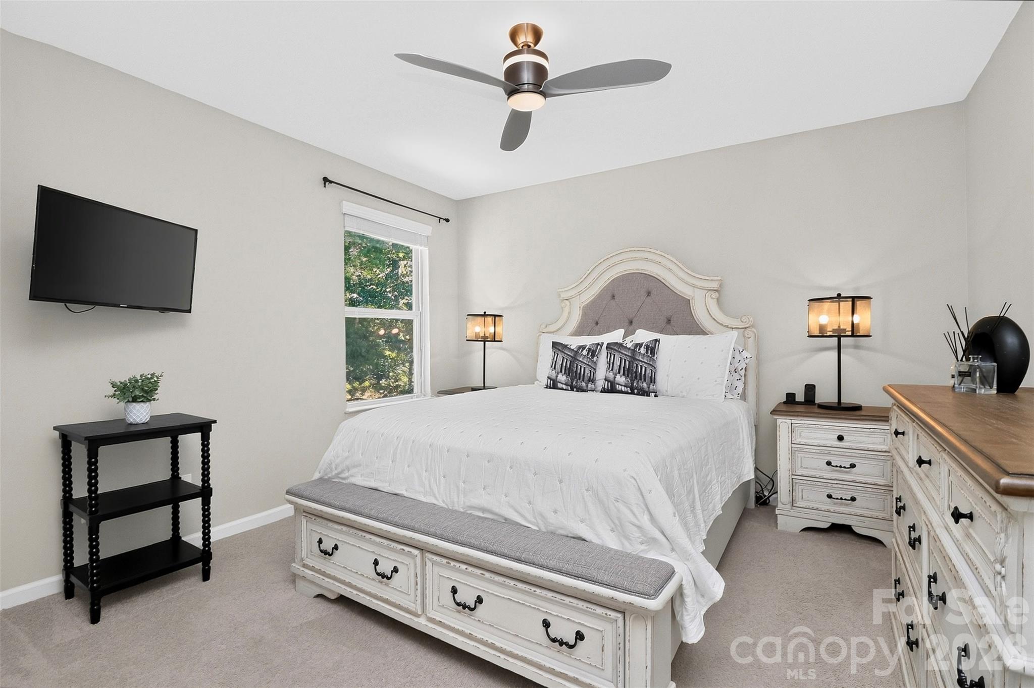 8122 Mossy Rock Road