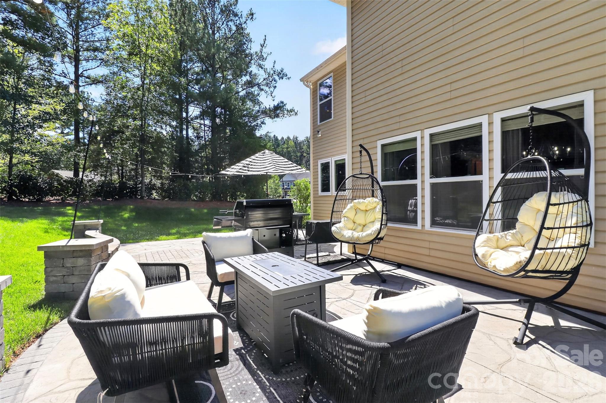 8122 Mossy Rock Road