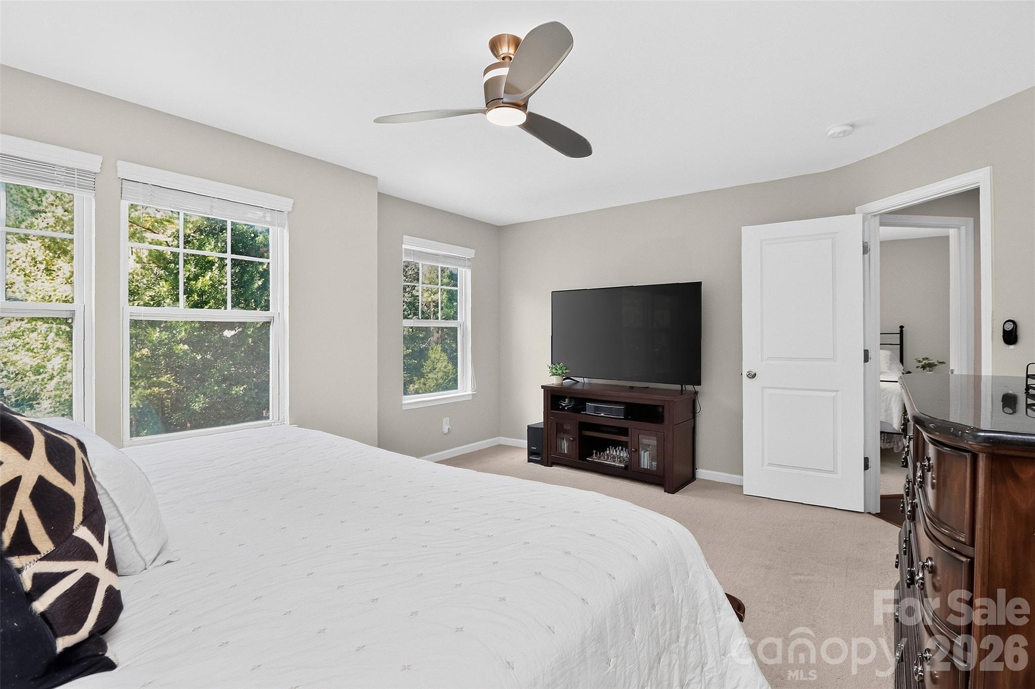 8122 Mossy Rock Road