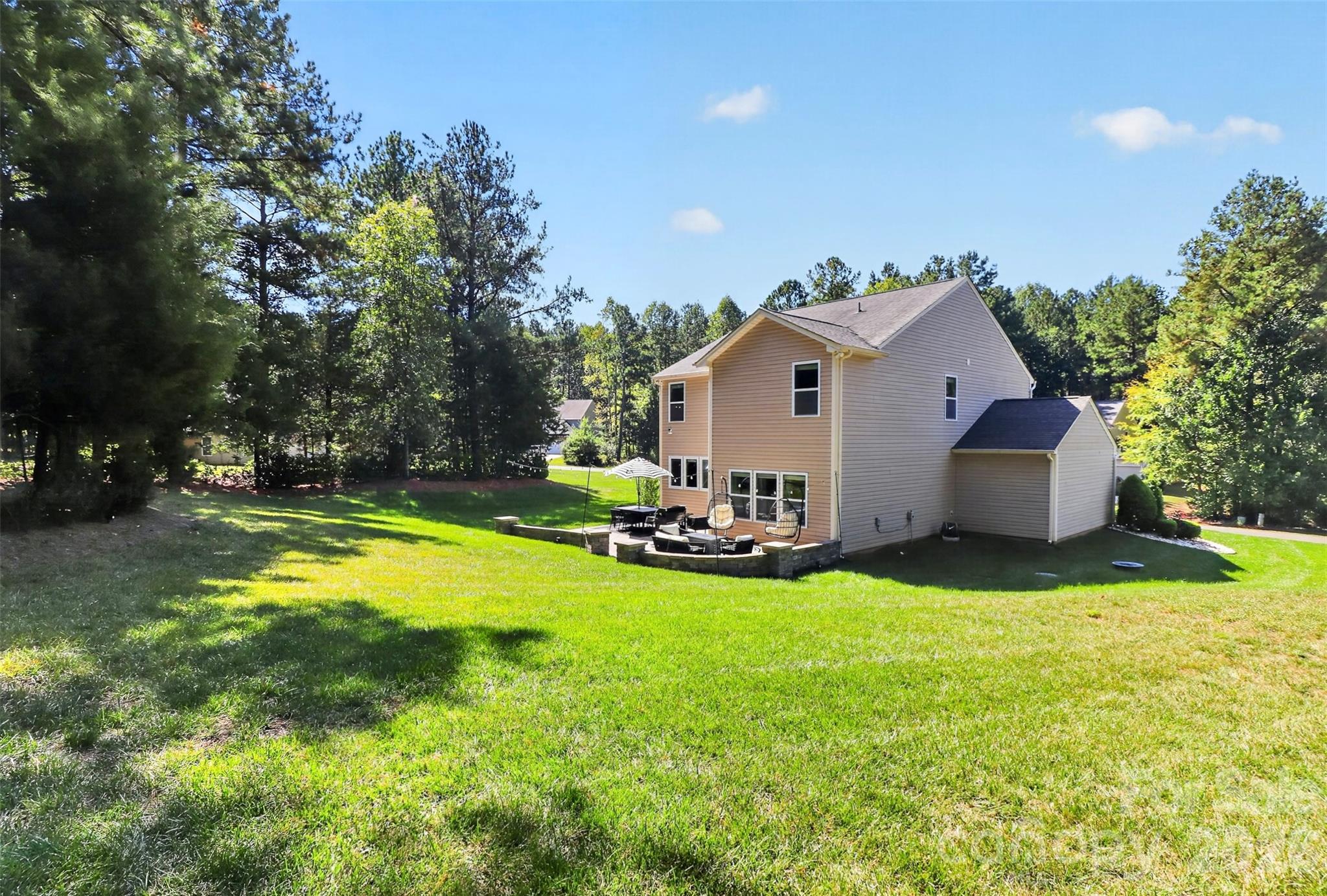 8122 Mossy Rock Road