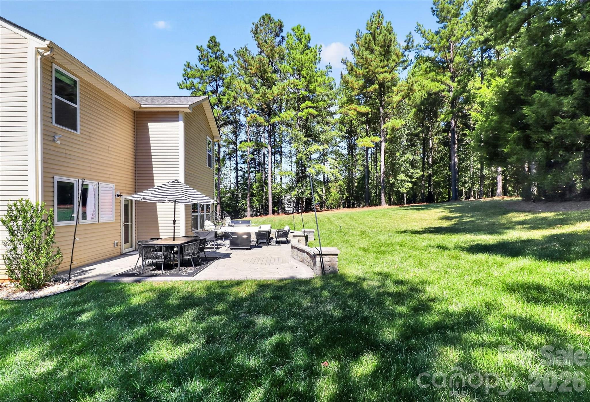8122 Mossy Rock Road