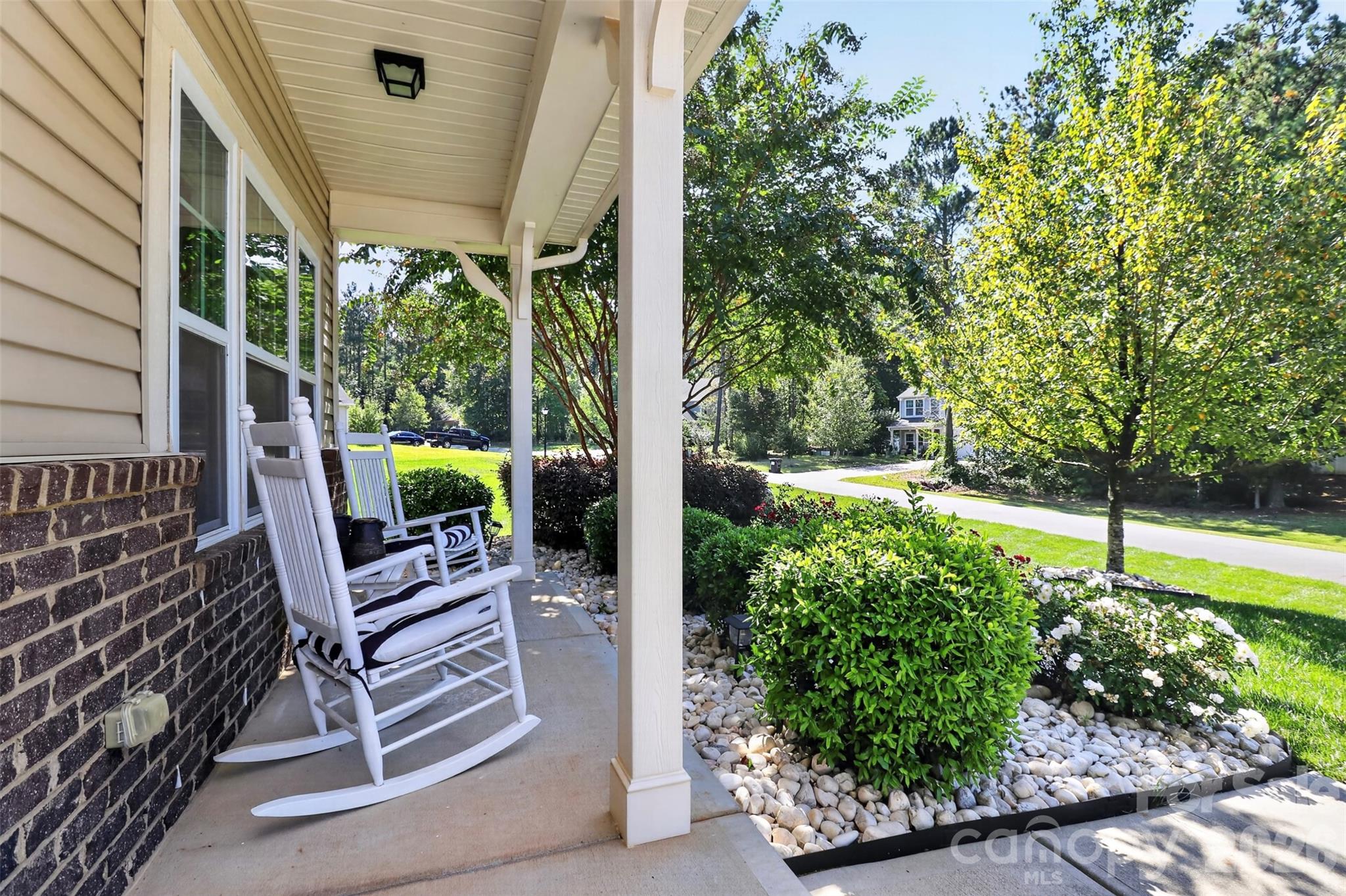 8122 Mossy Rock Road