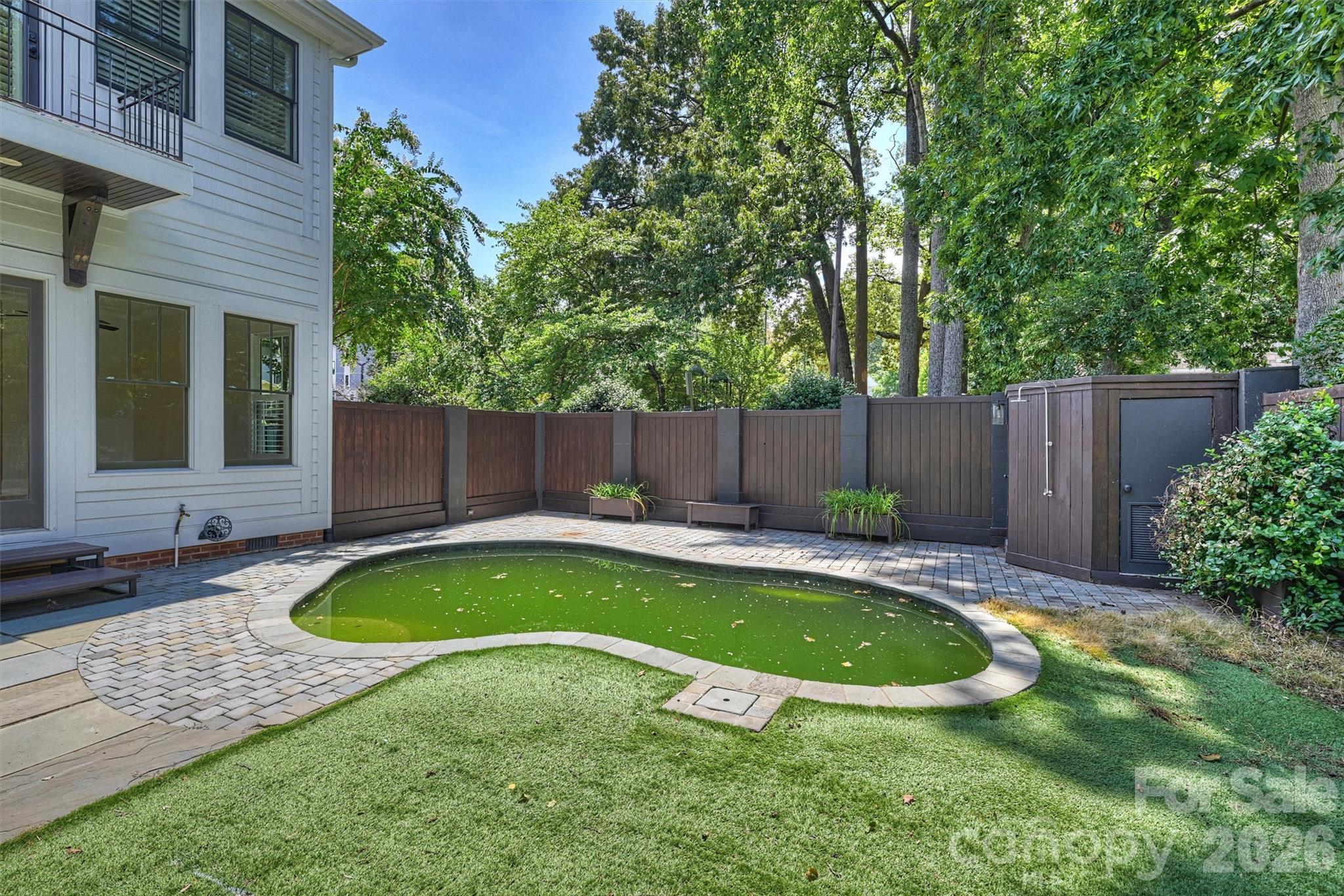 1111 Pierce Street