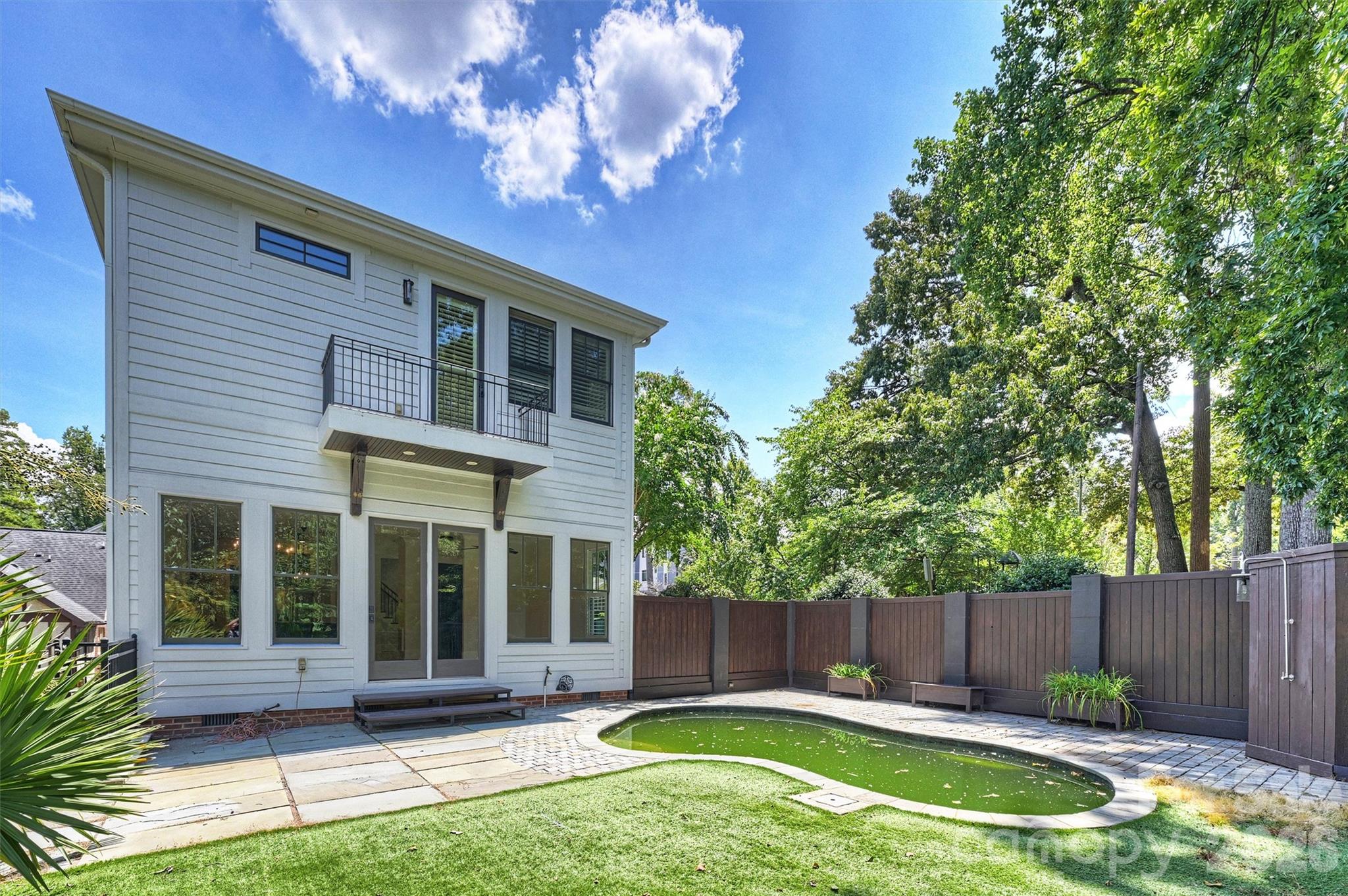 1111 Pierce Street