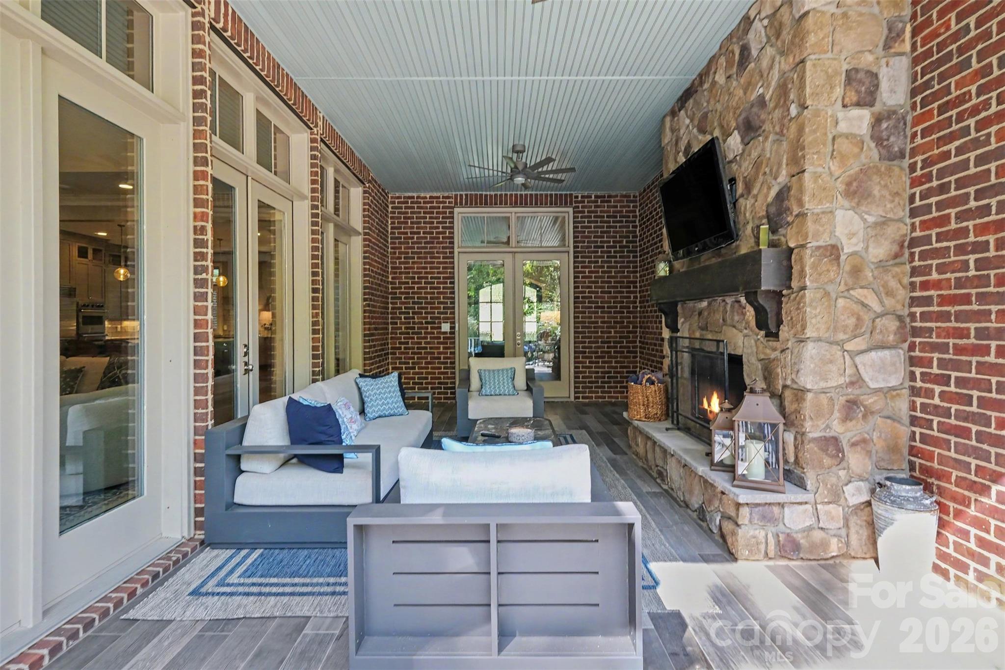 4071 Poplar Ridge Drive