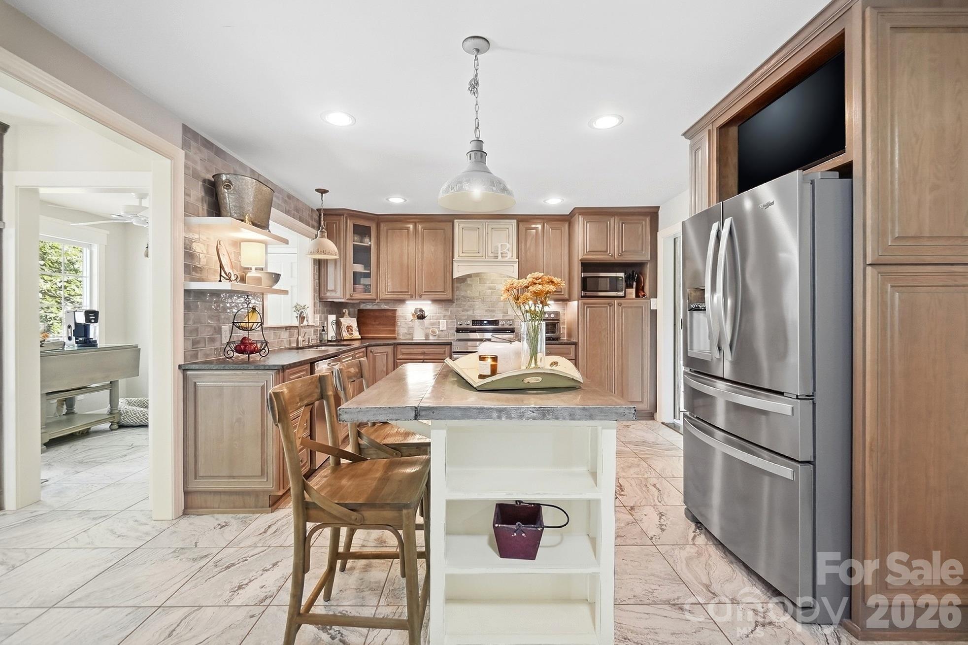 4315 Emory Lane