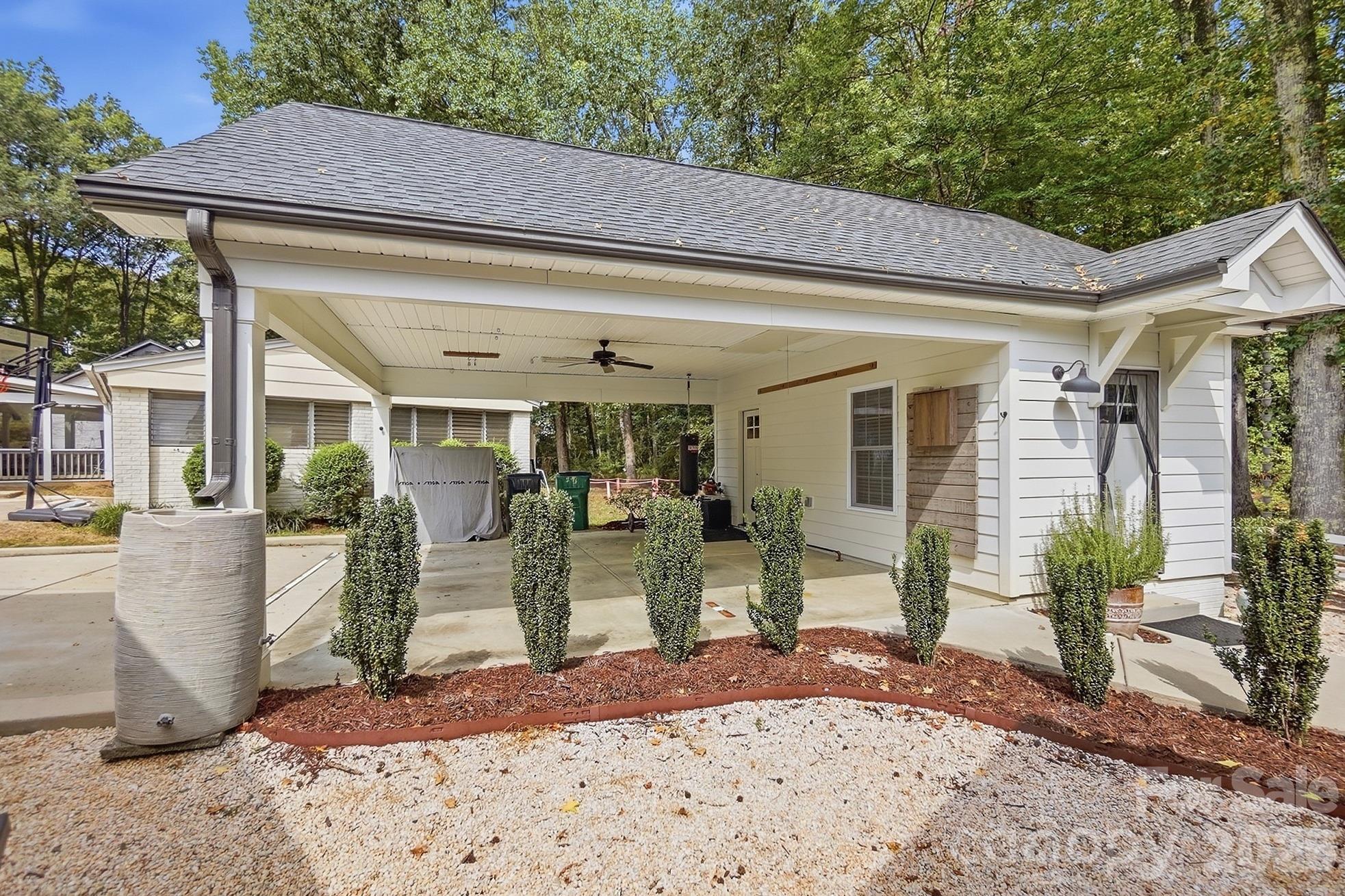 4315 Emory Lane