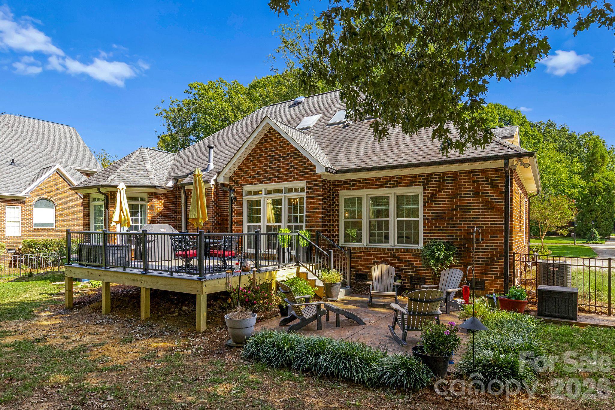 2316 Caernarfon Lane