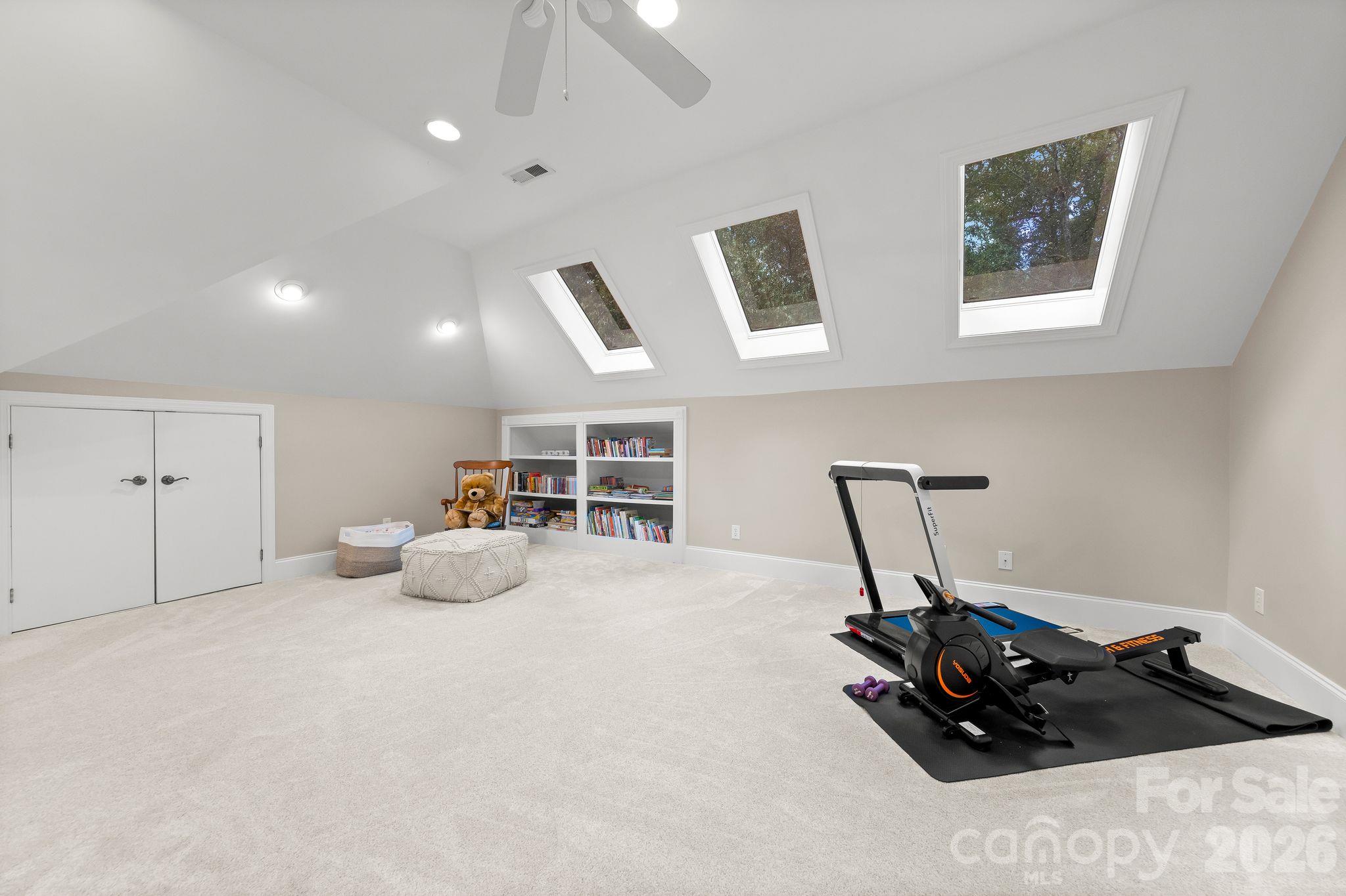 2316 Caernarfon Lane