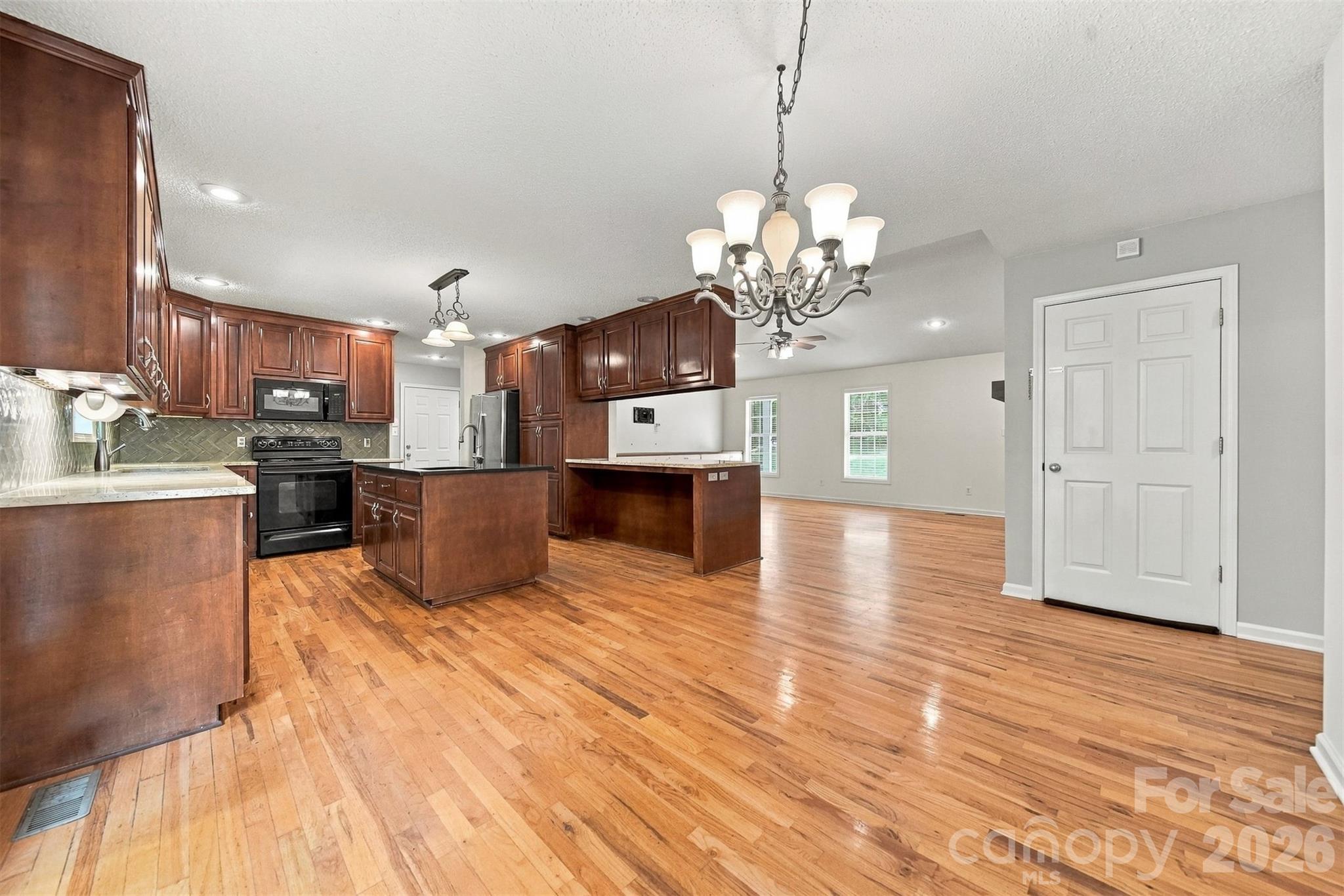 112 Jennings Lane