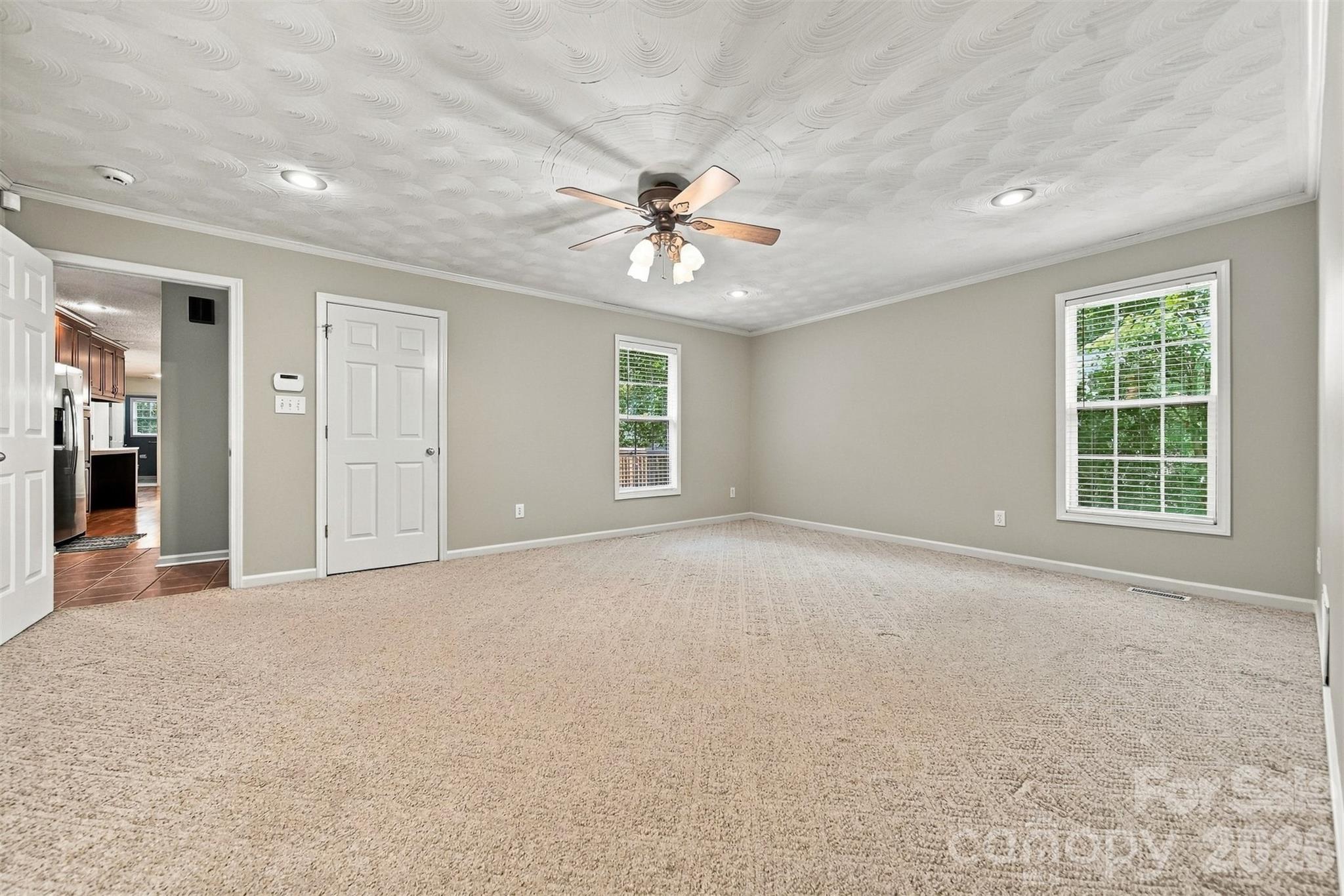 112 Jennings Lane