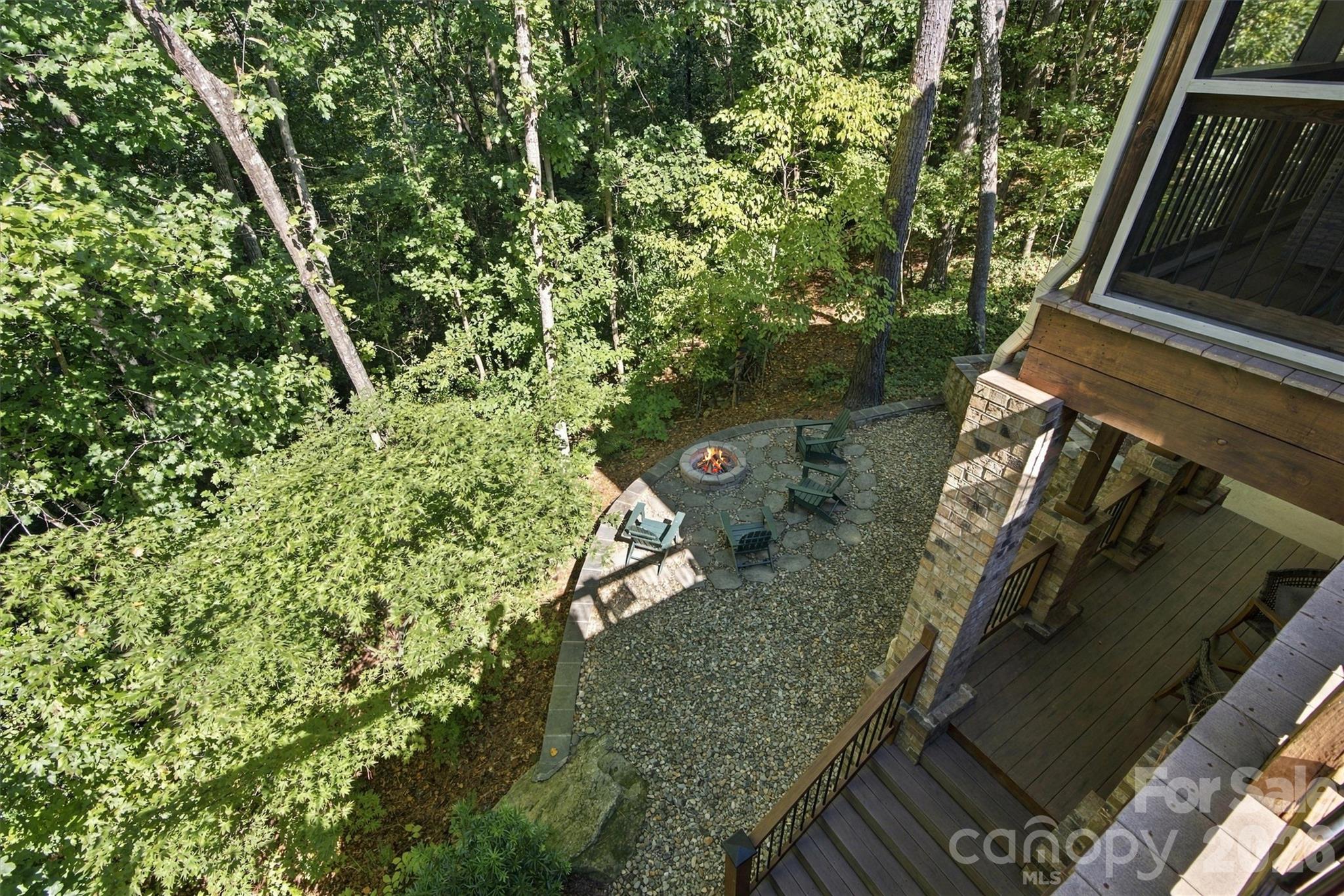 7365 Thornblade Court