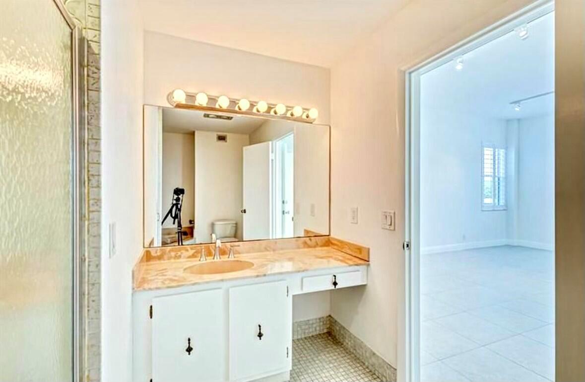 1701 S Flagler Drive 101