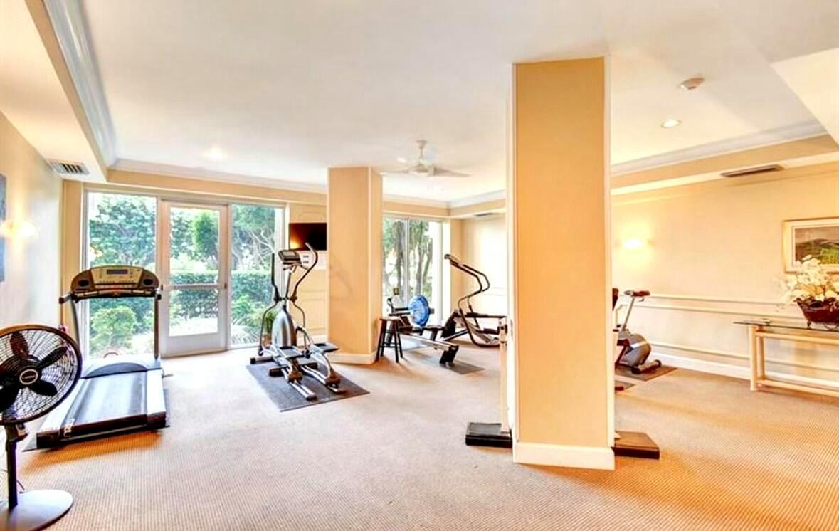 1701 S Flagler Drive 101