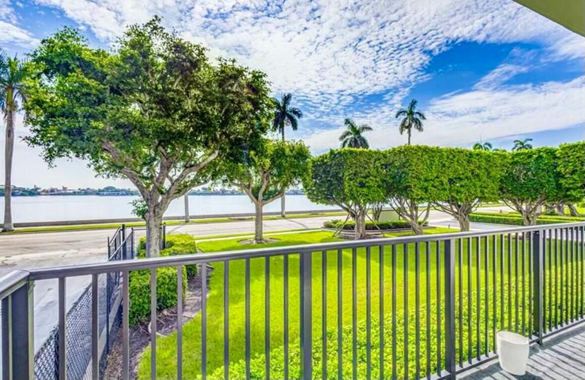 1701 S Flagler Drive 101