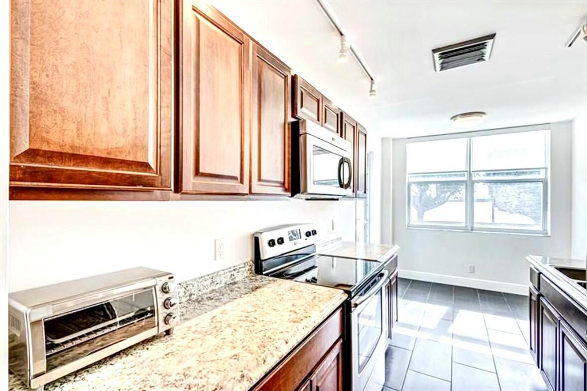 1701 S Flagler Drive 101